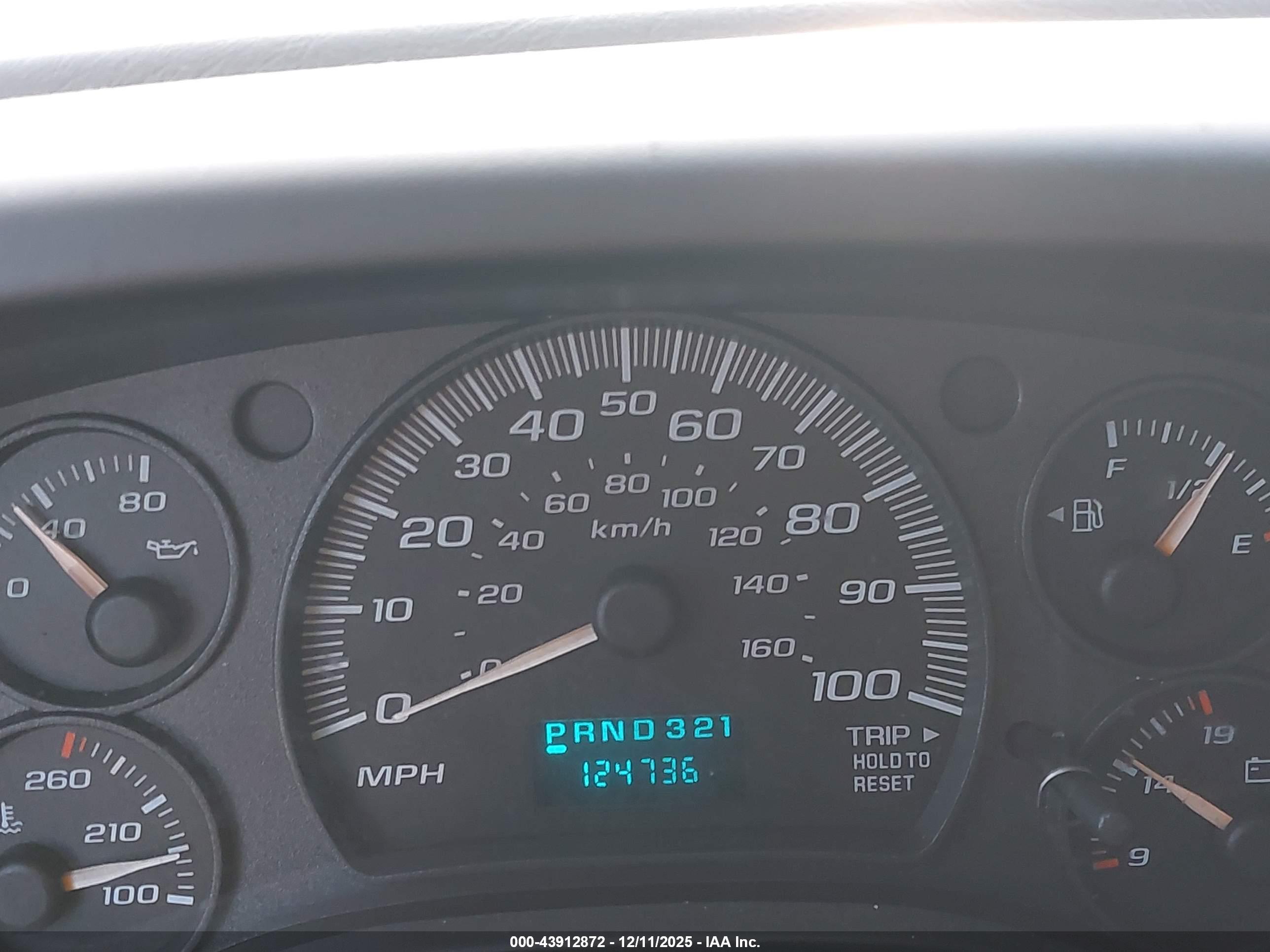 GMC SAVANA image 7
