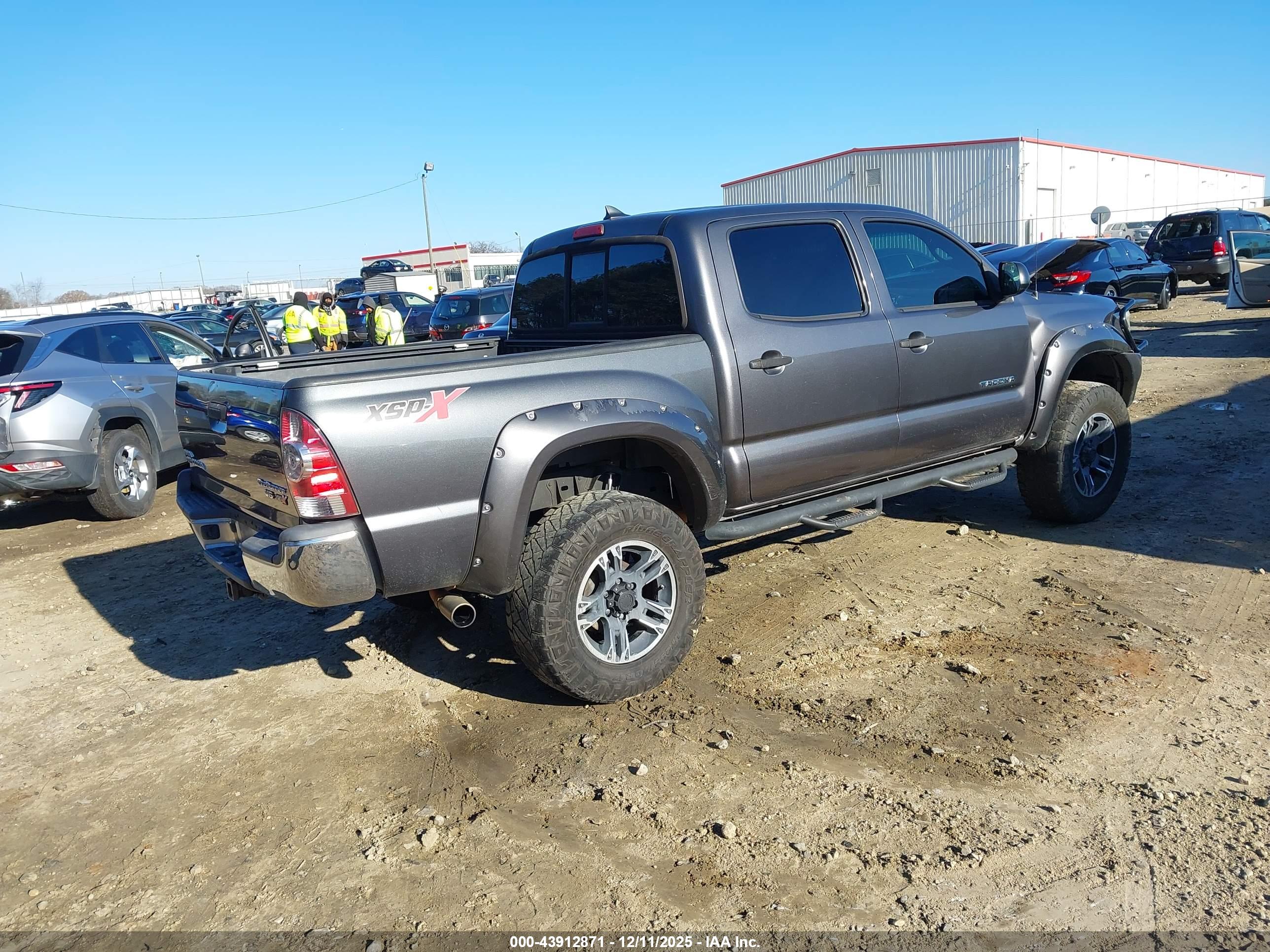 TOYOTA TACOMA image 4