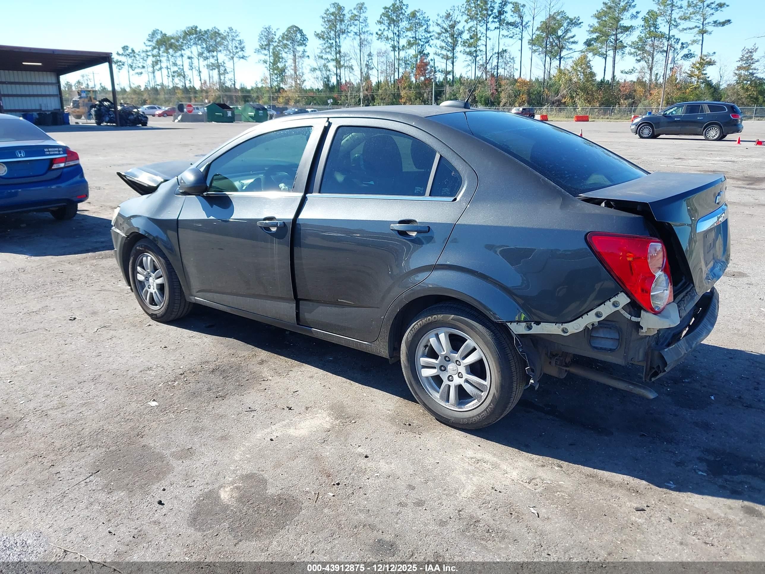 CHEVROLET SONIC image 3
