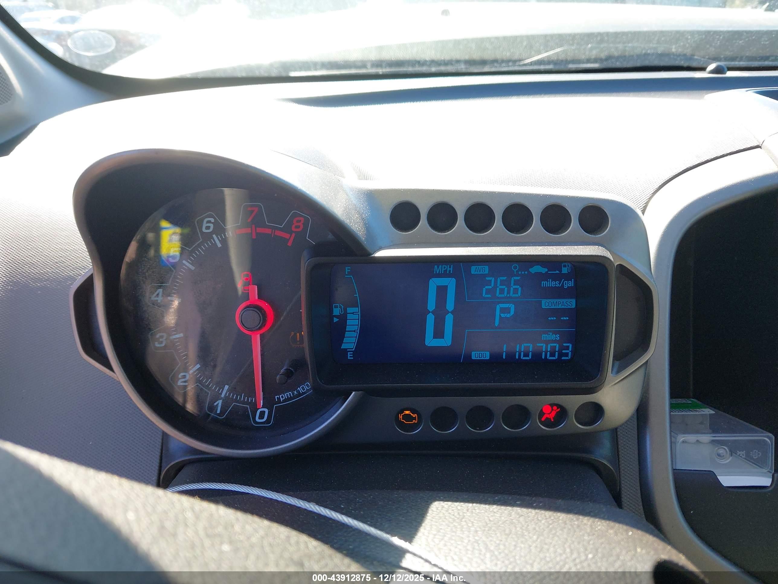 CHEVROLET SONIC image 7