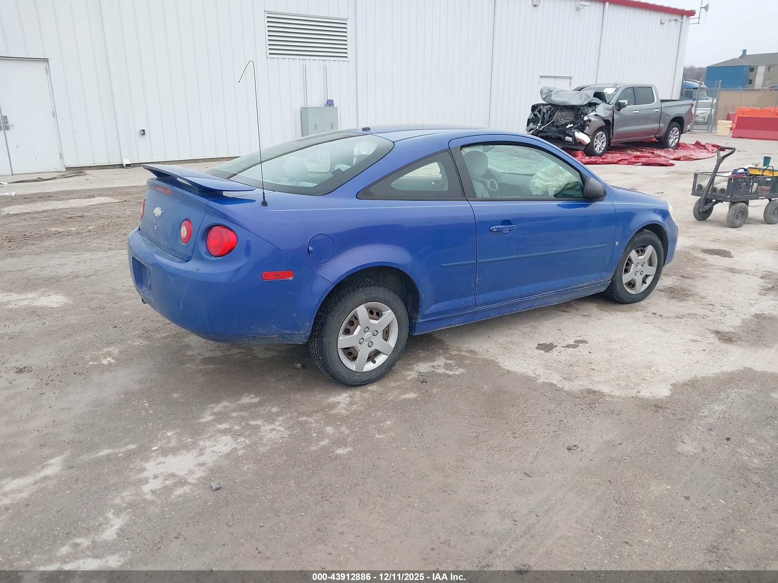 CHEVROLET COBALT image 4