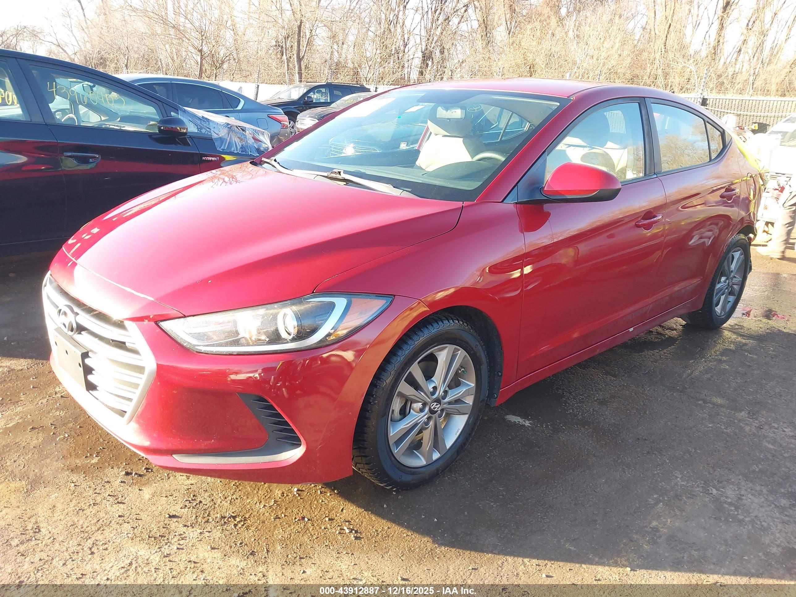 HYUNDAI ELANTRA image 2