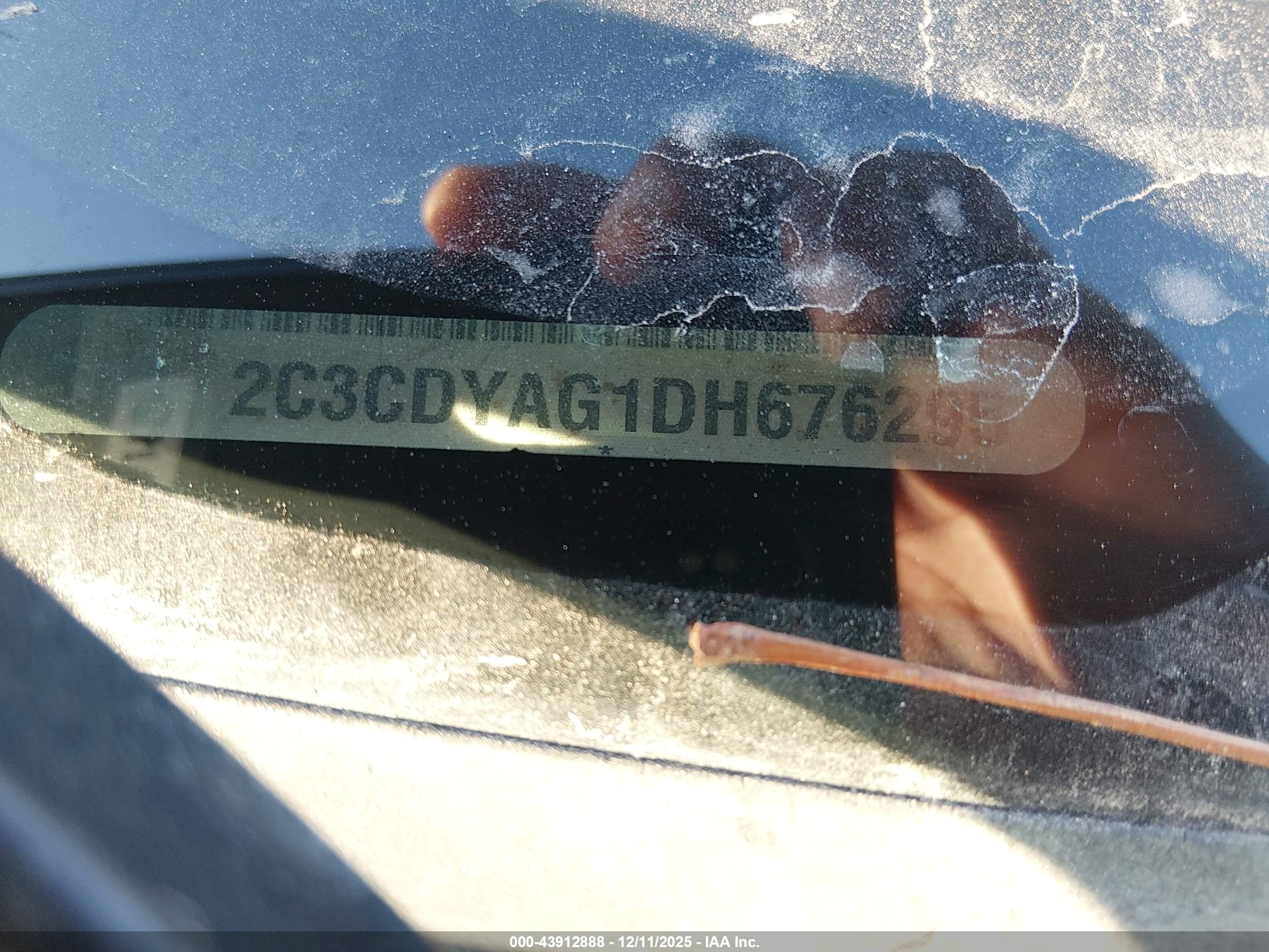 DODGE CHALLENGER image 9