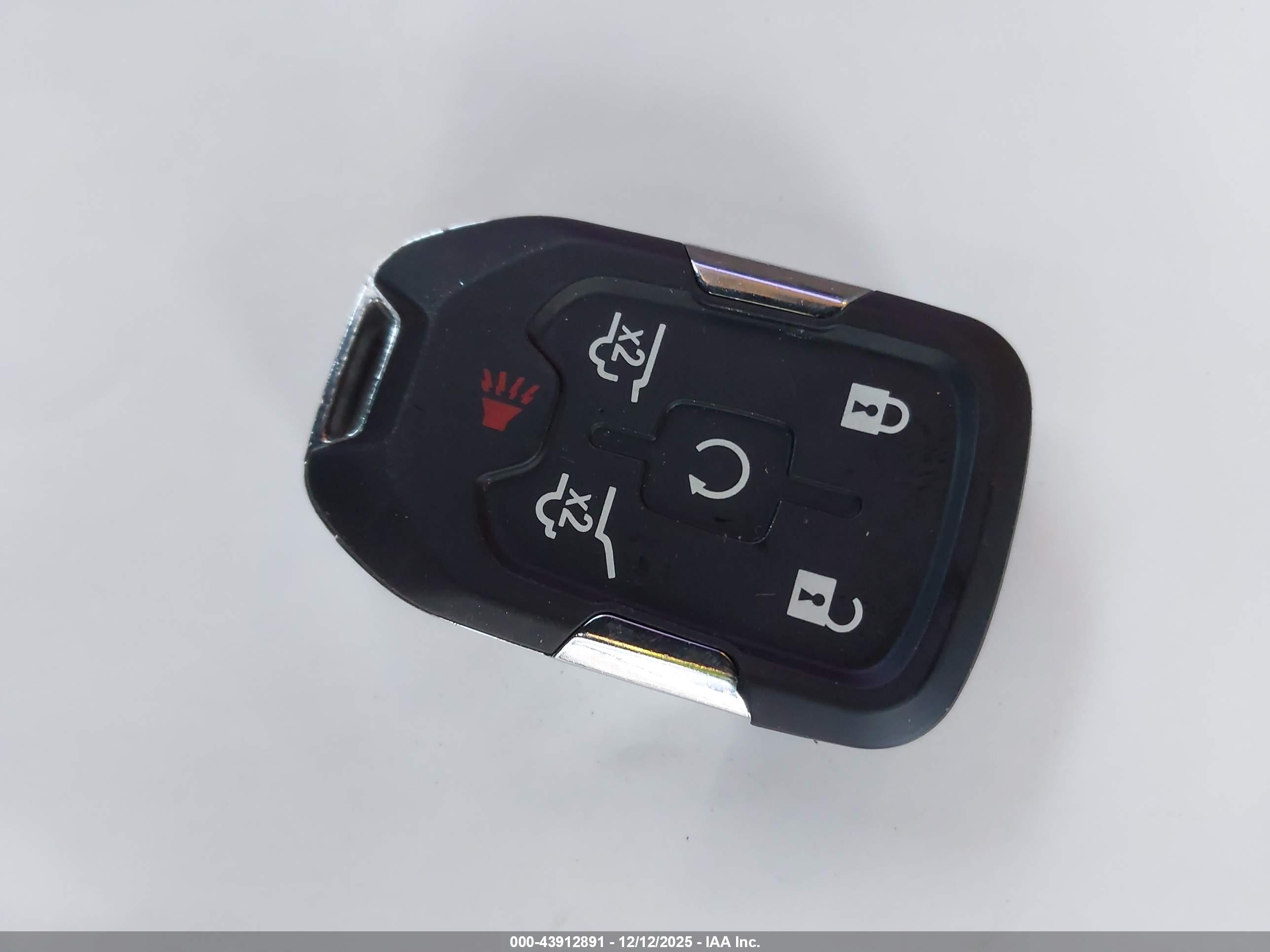 GMC YUKON image 11