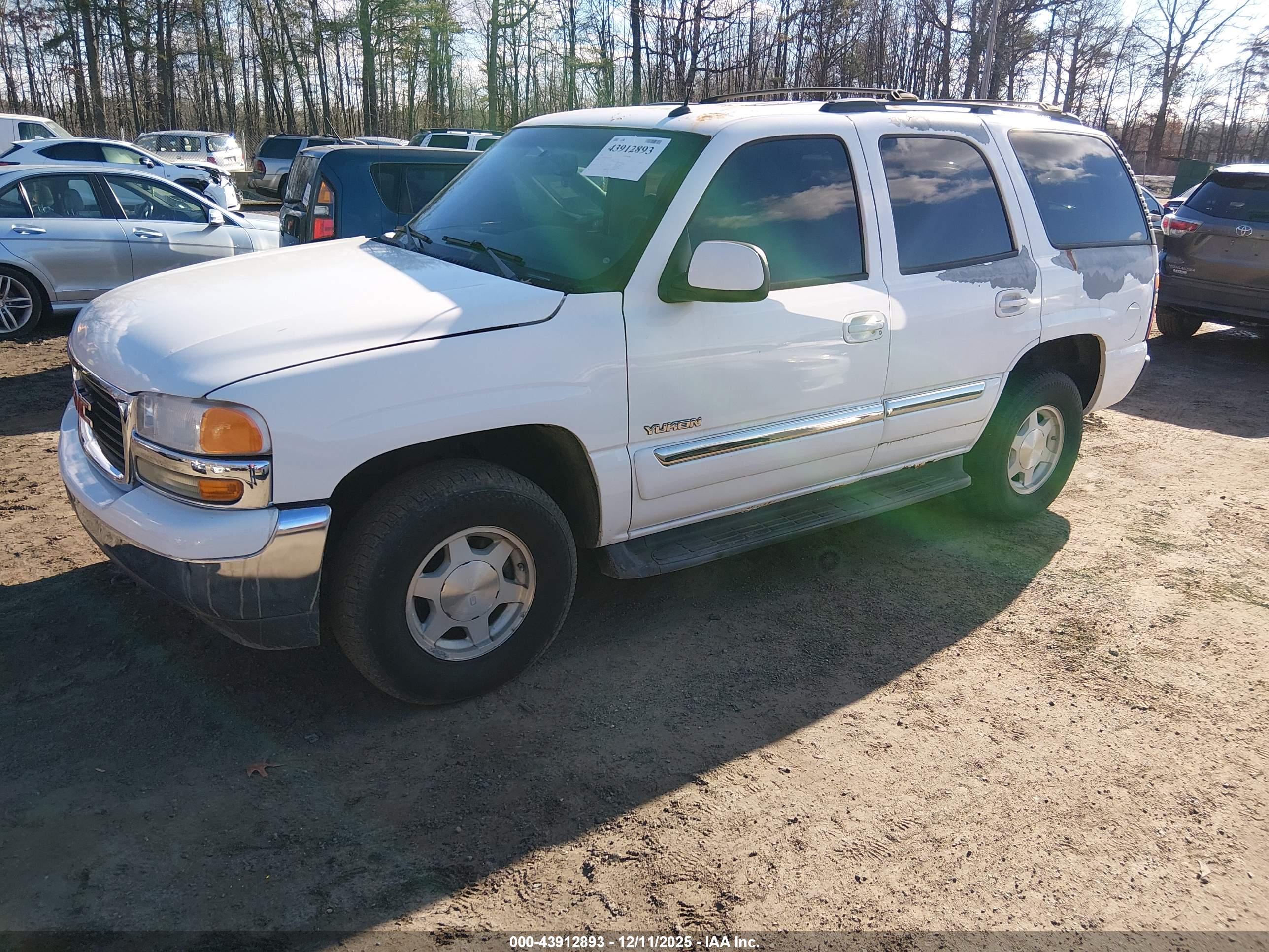 GMC YUKON image 2