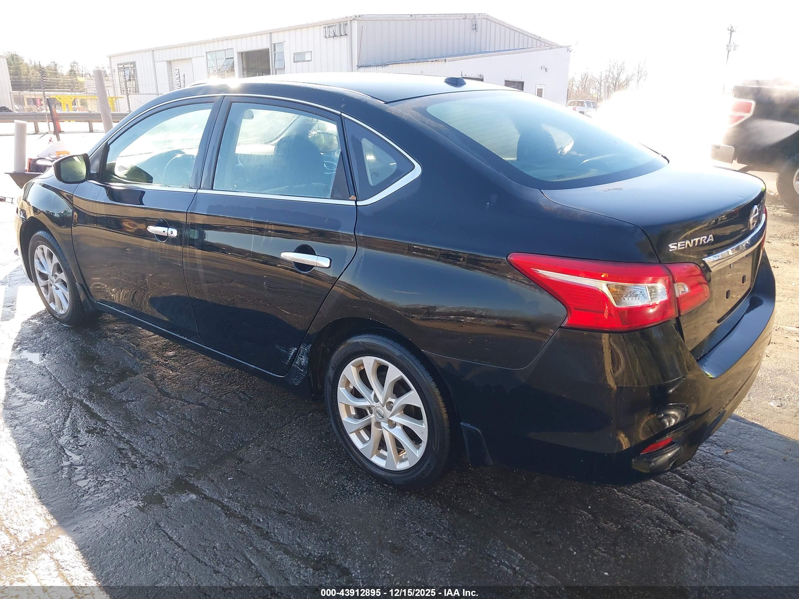 NISSAN SENTRA image 3
