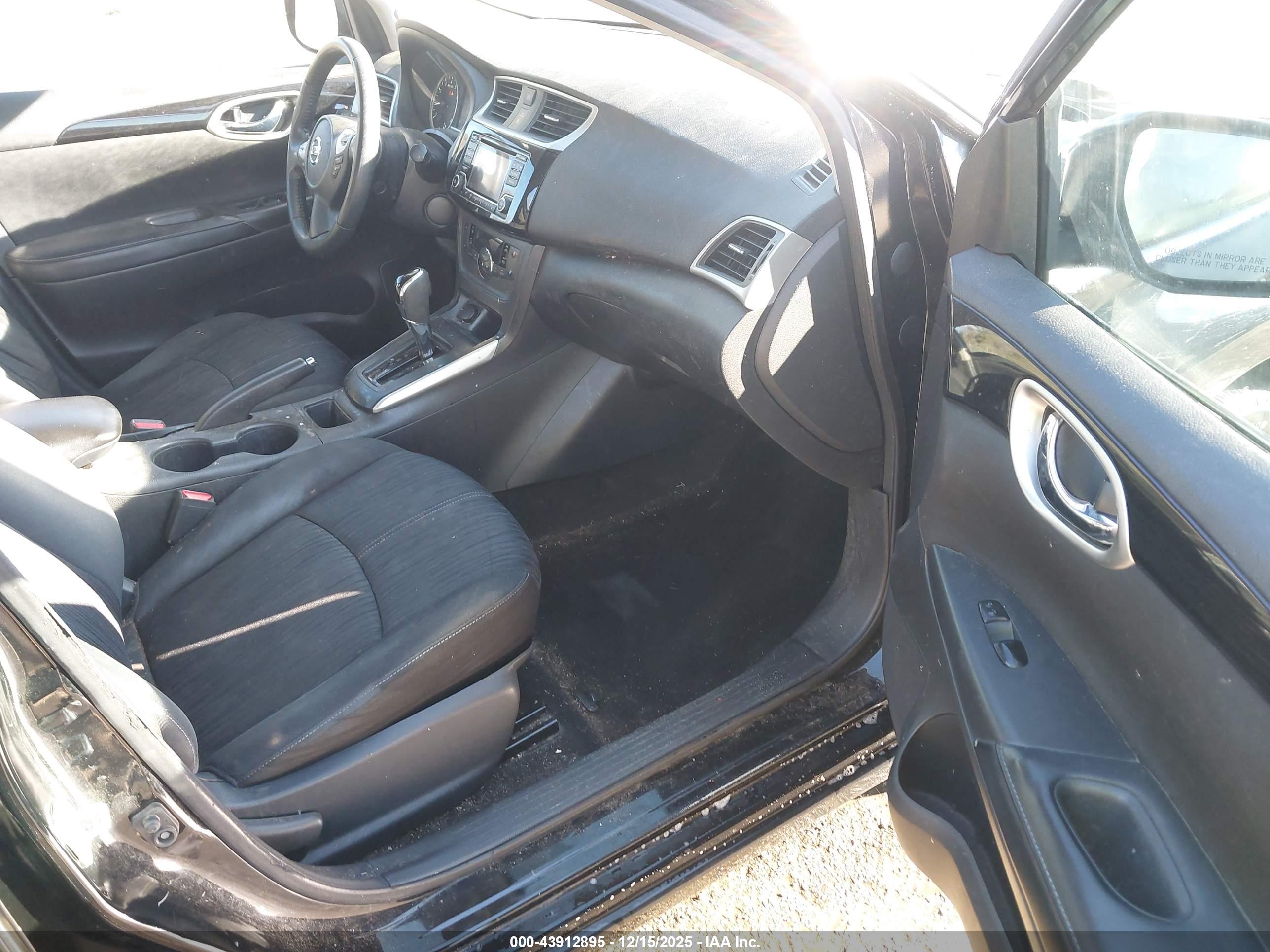 NISSAN SENTRA image 5