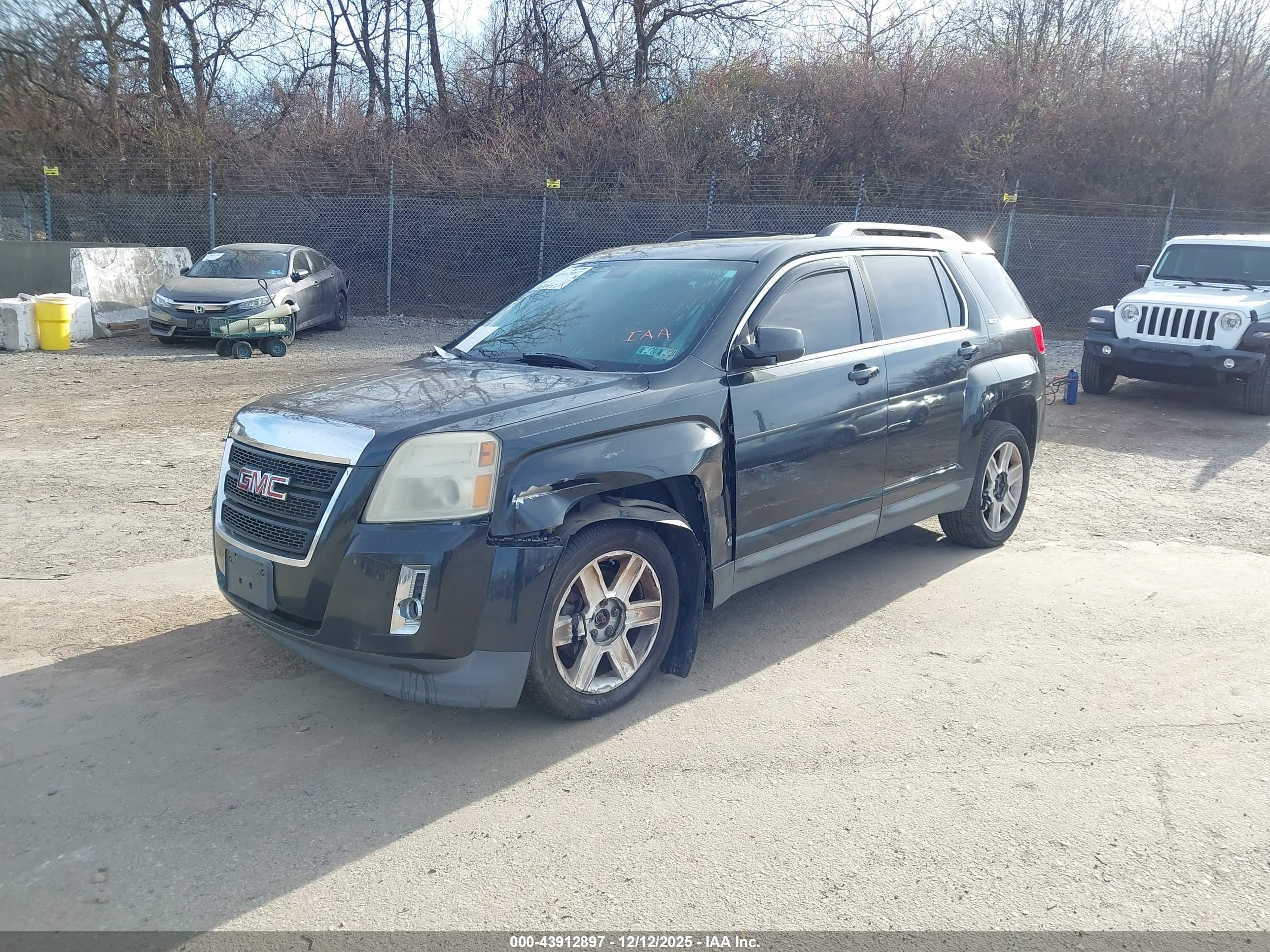 GMC TERRAIN image 2