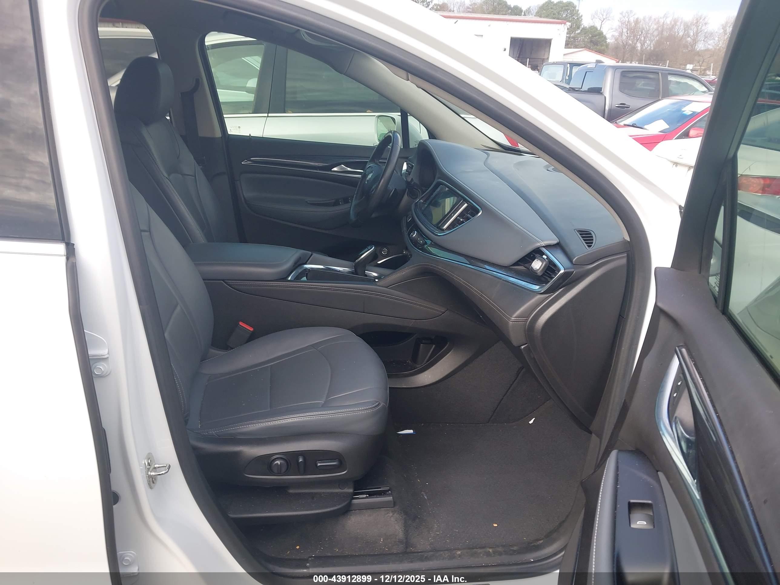 BUICK ENCLAVE image 5