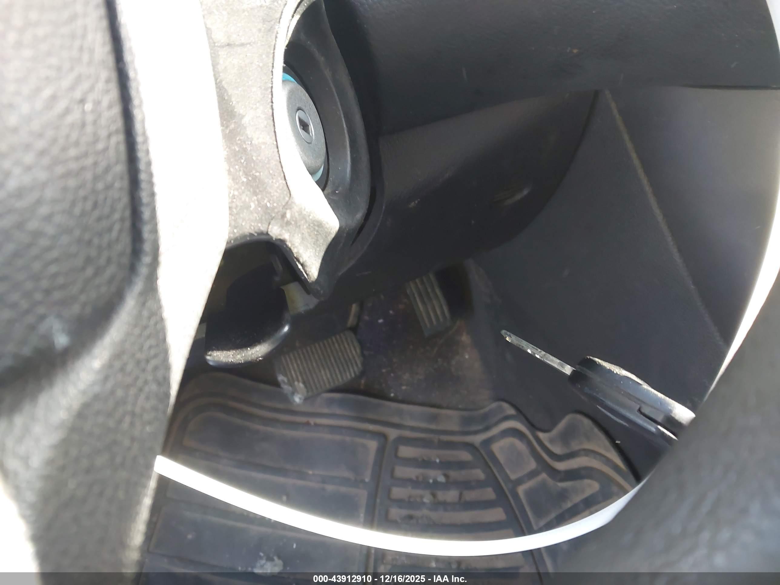 FORD FOCUS image 11