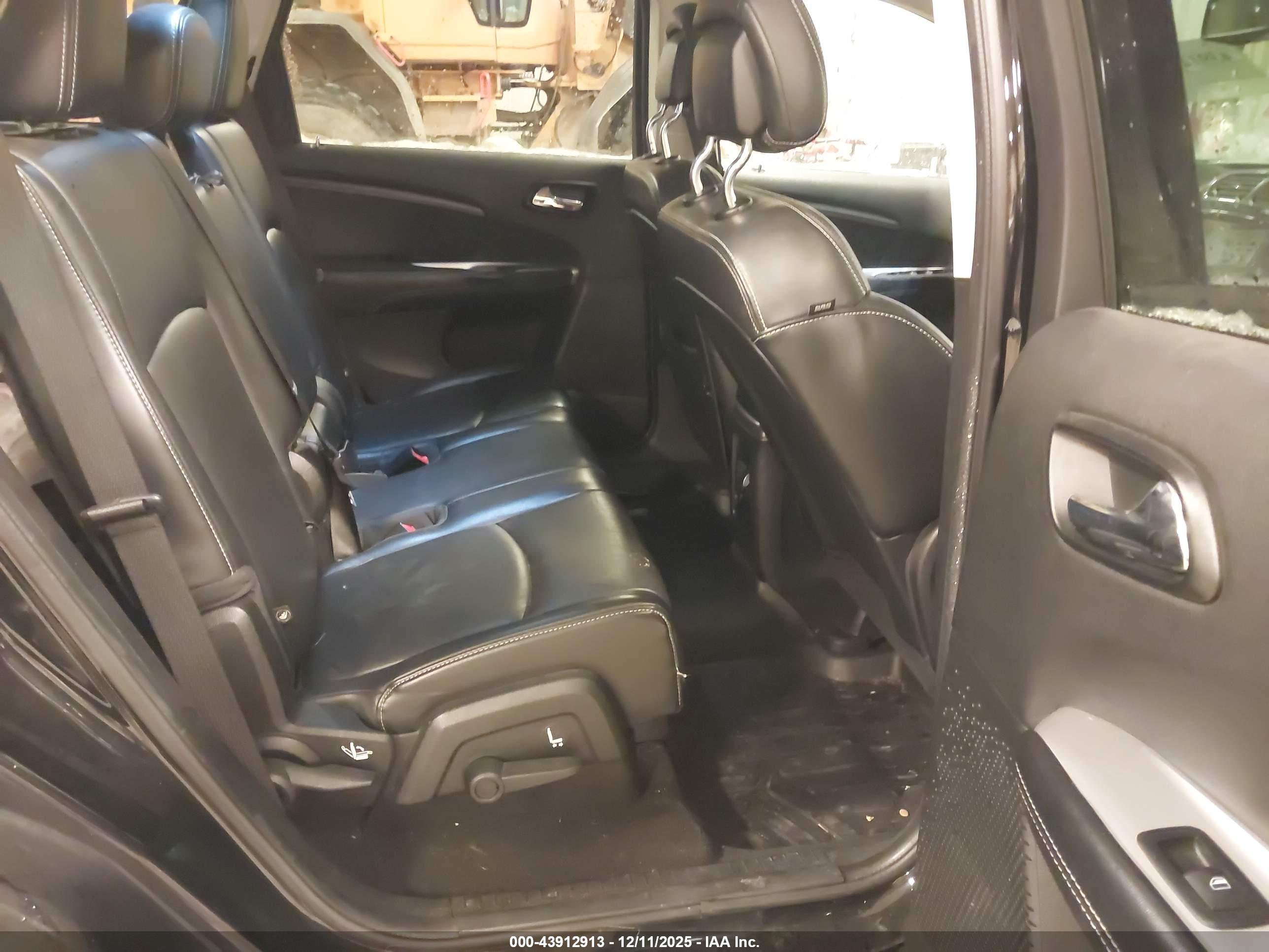 DODGE JOURNEY image 8