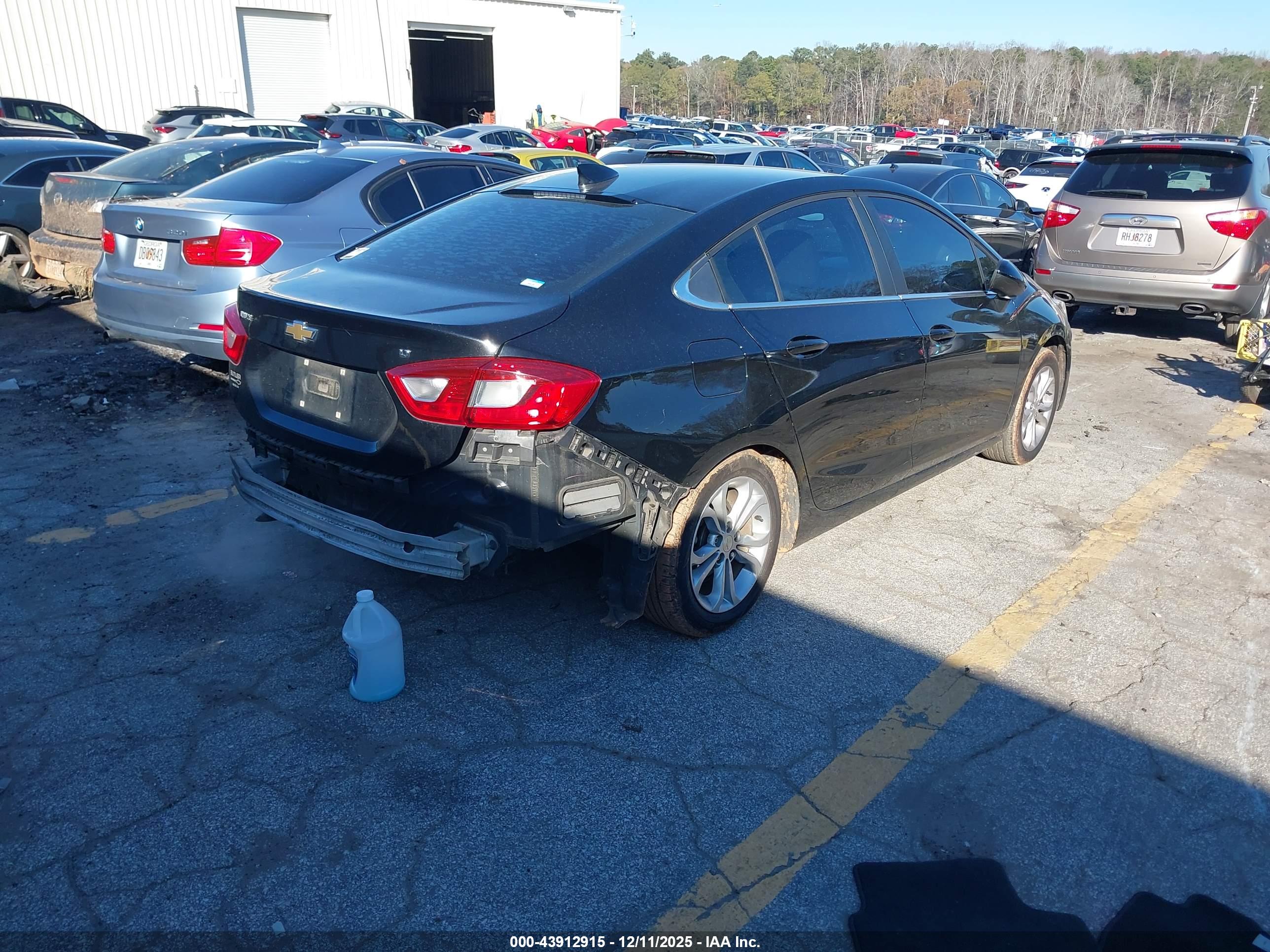 CHEVROLET CRUZE image 4