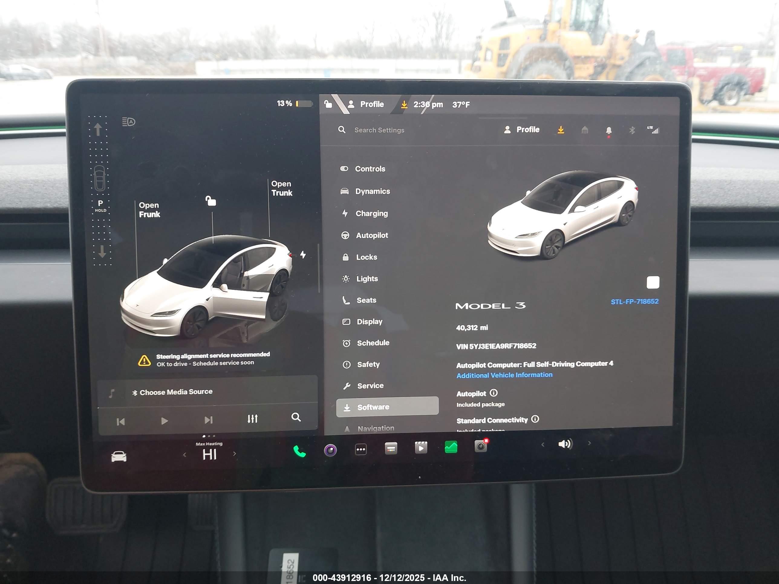 TESLA MODEL image 7