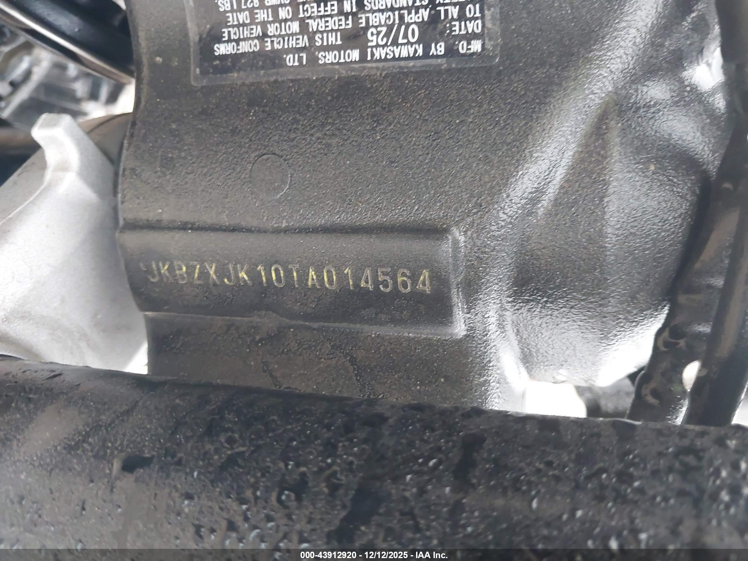KAWASAKI ZX636 image 10