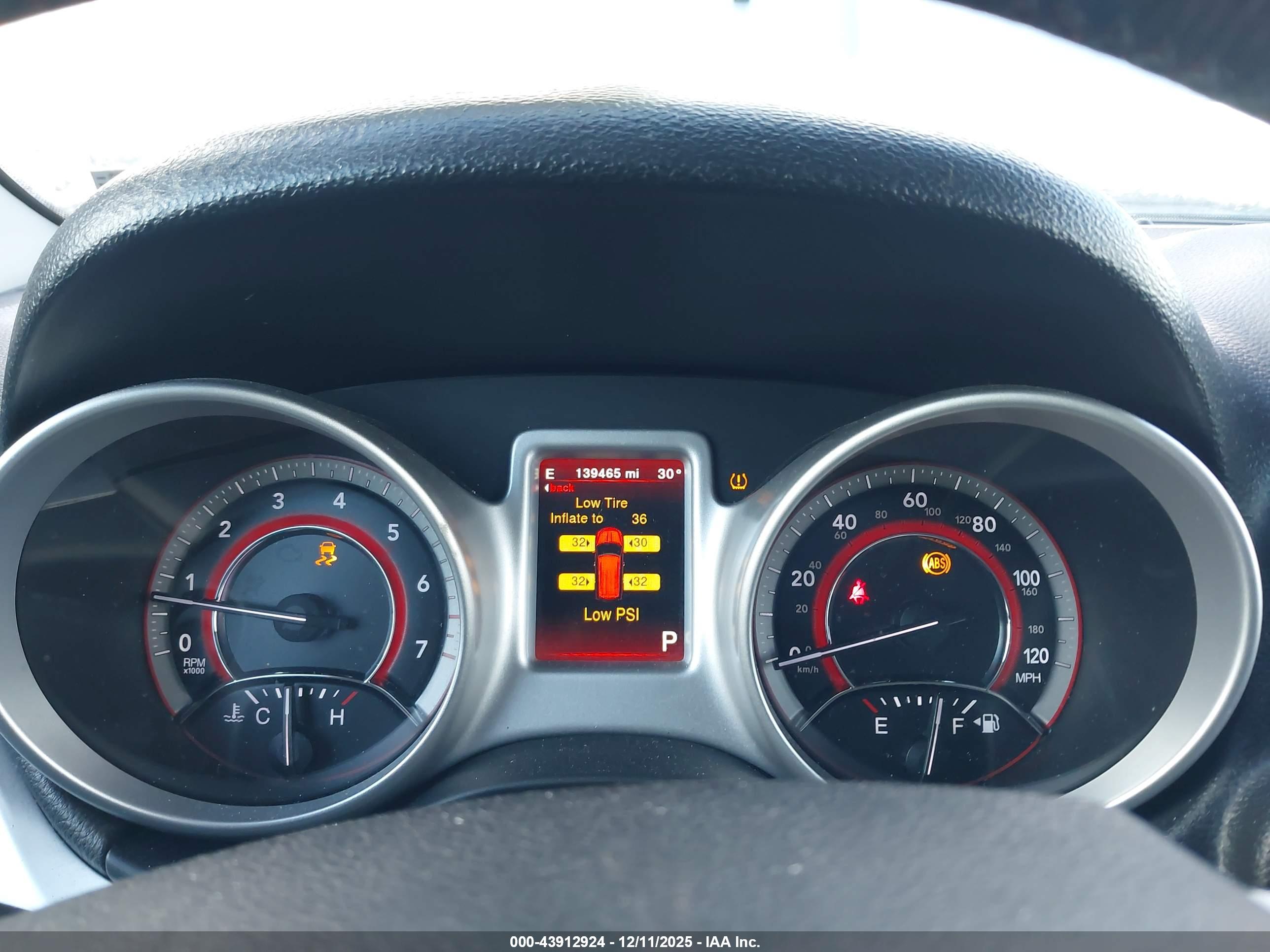 DODGE JOURNEY image 7