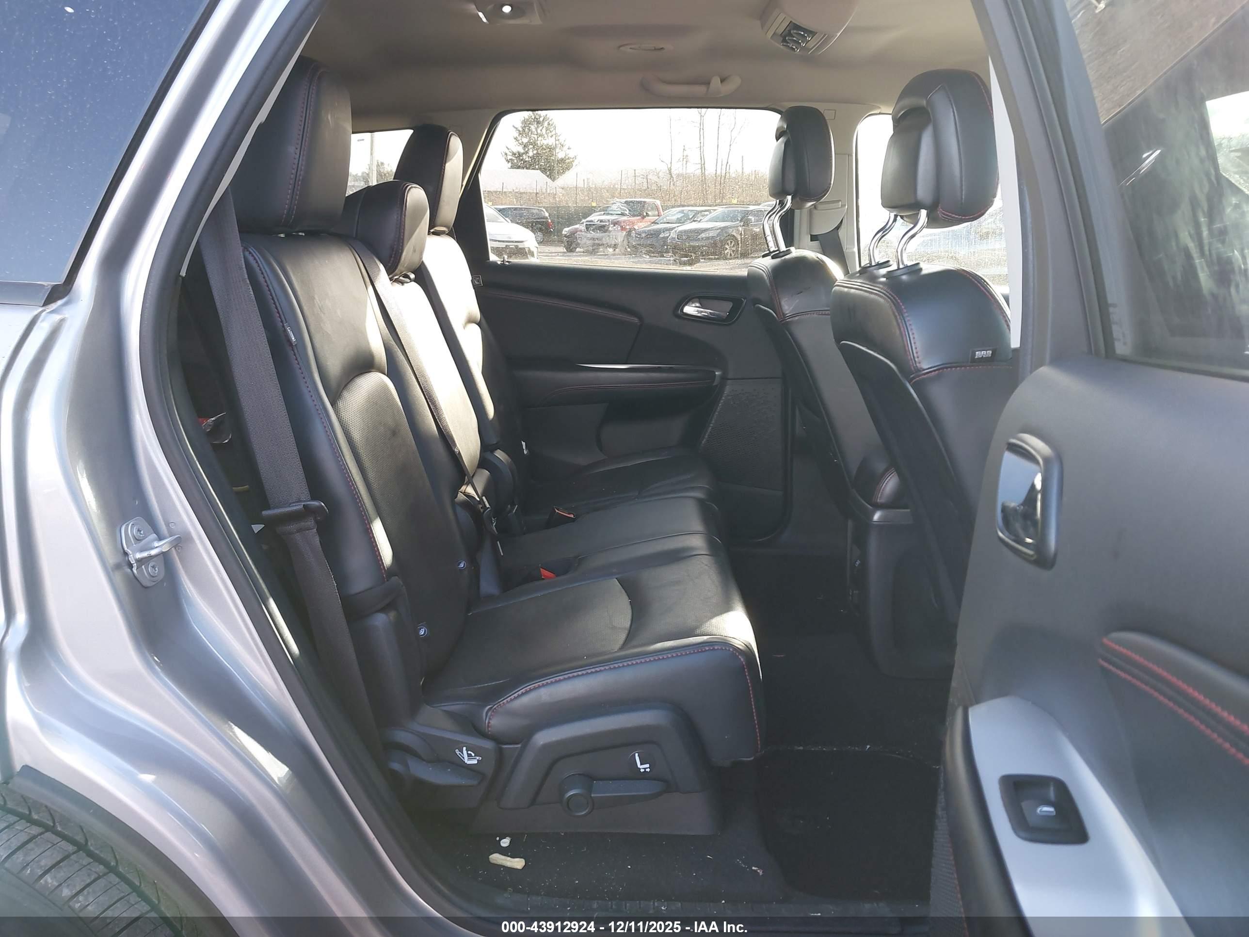 DODGE JOURNEY image 8