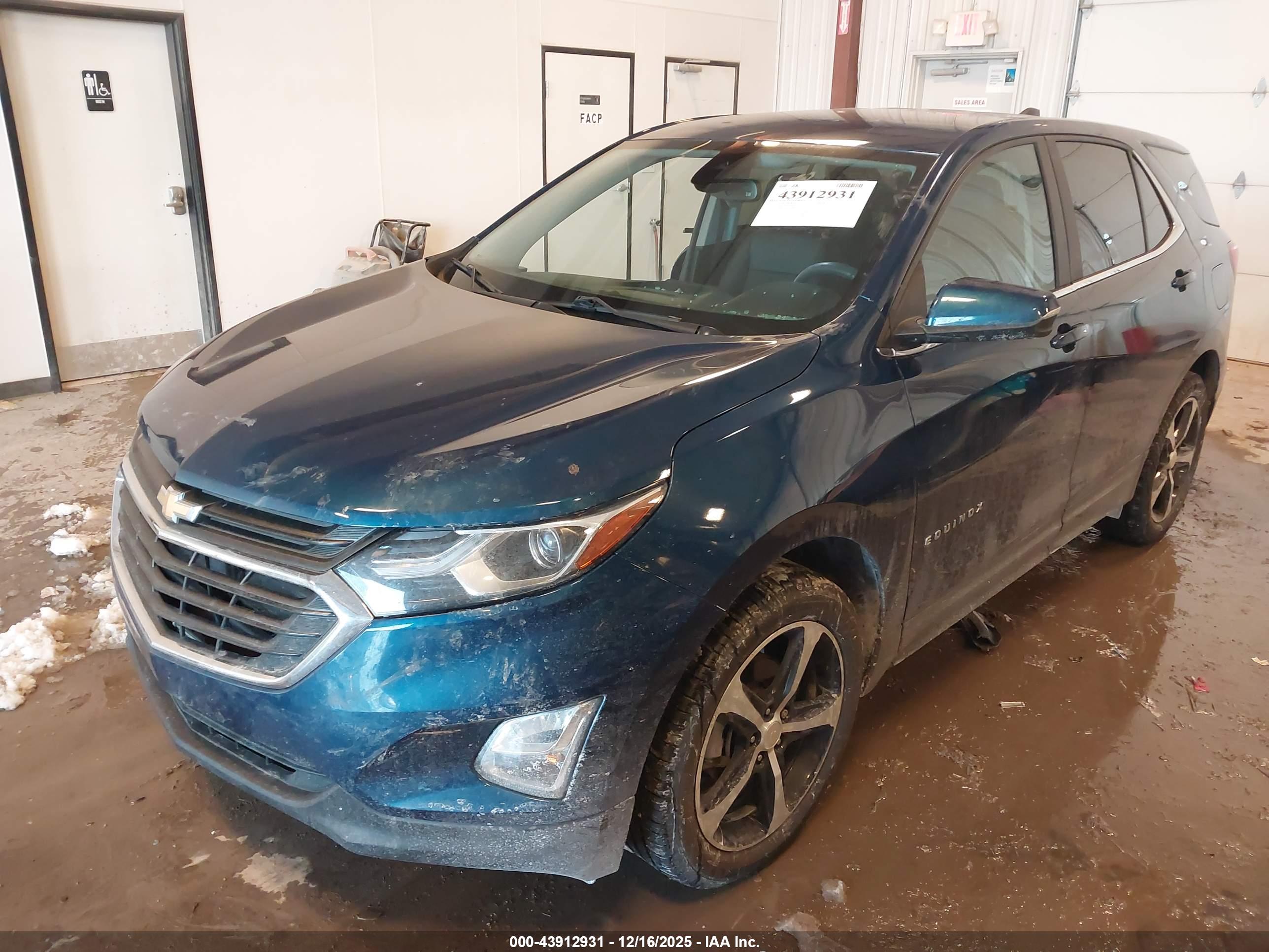CHEVROLET EQUINOX image 2