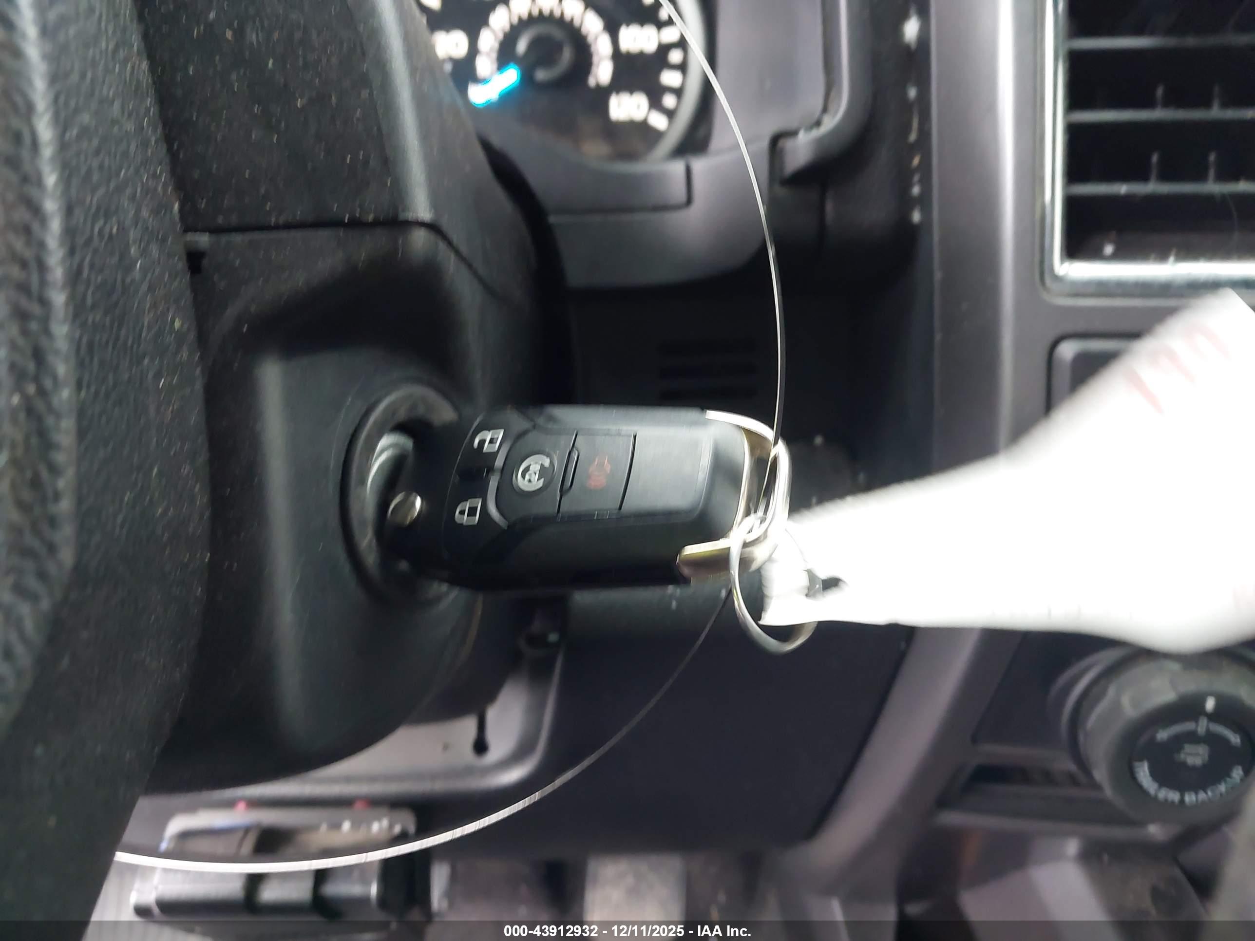 FORD F-150 image 11