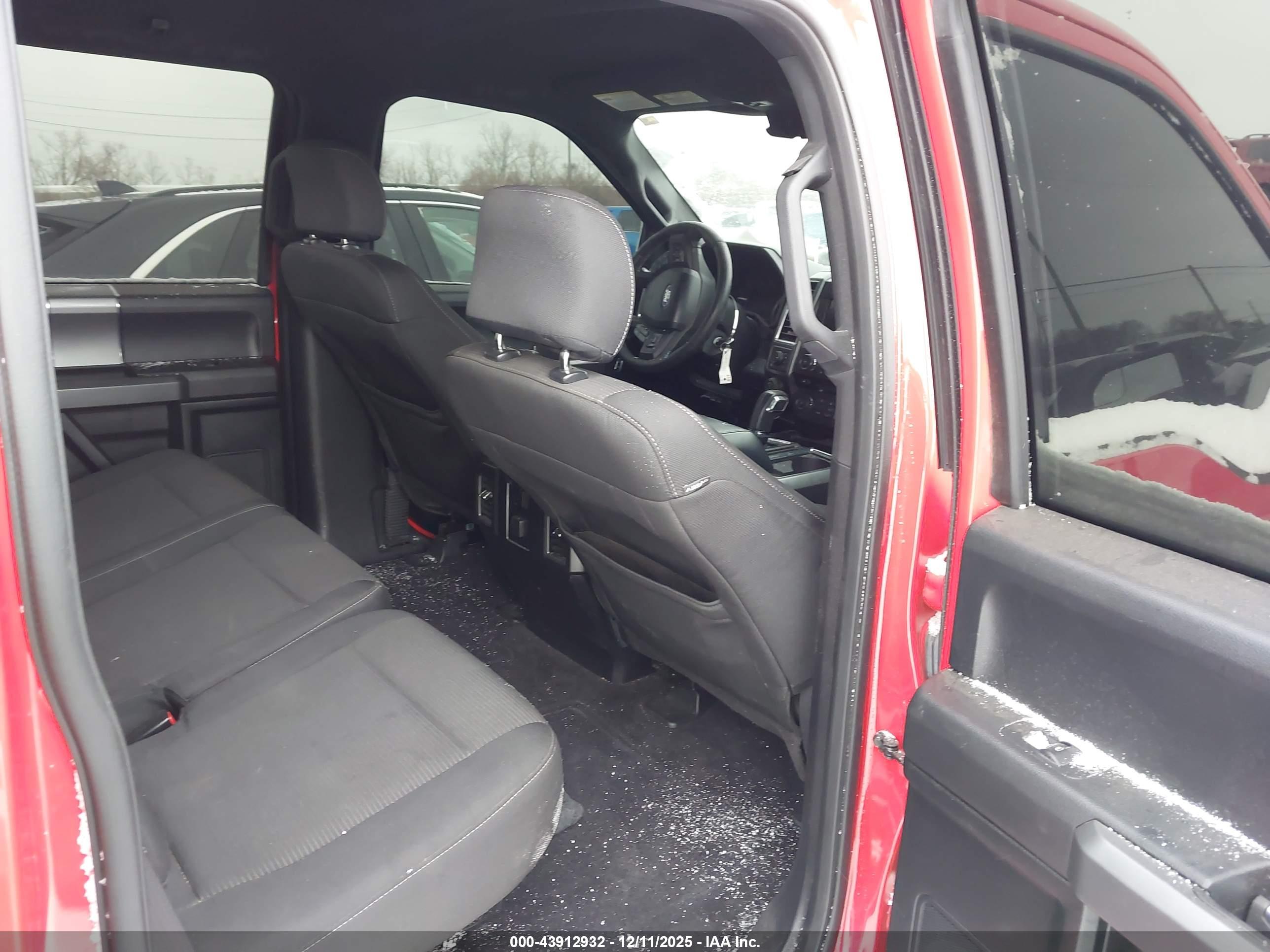 FORD F-150 image 8