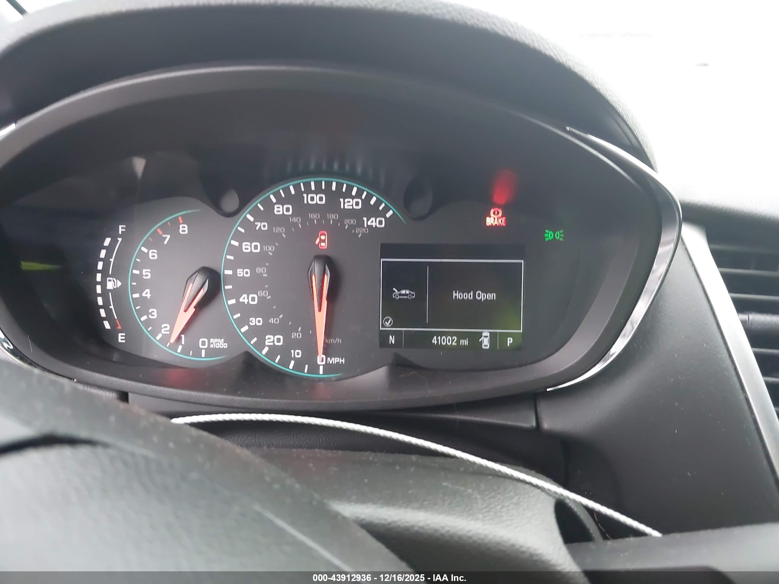 CHEVROLET TRAX image 7