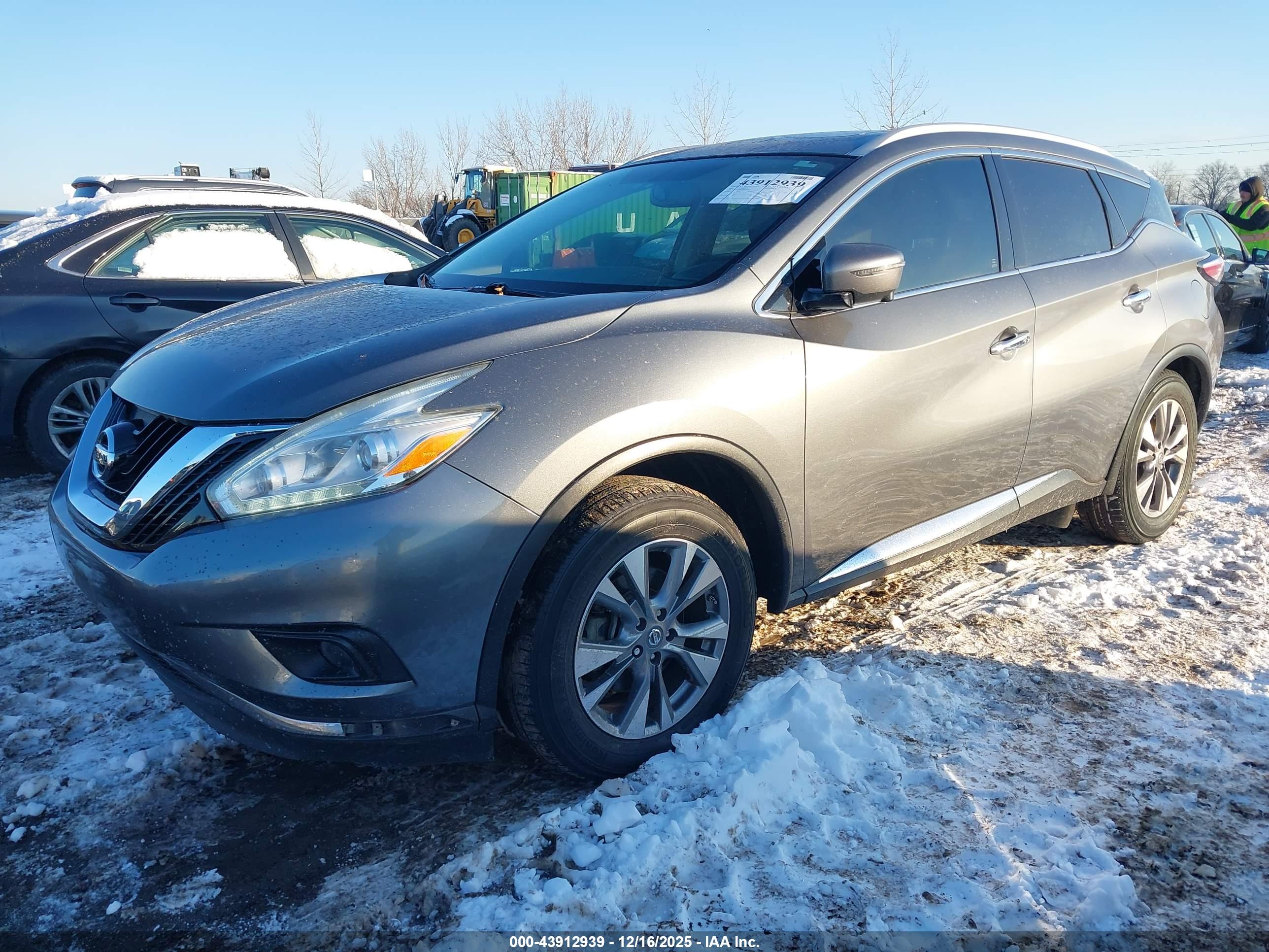 NISSAN MURANO image 2