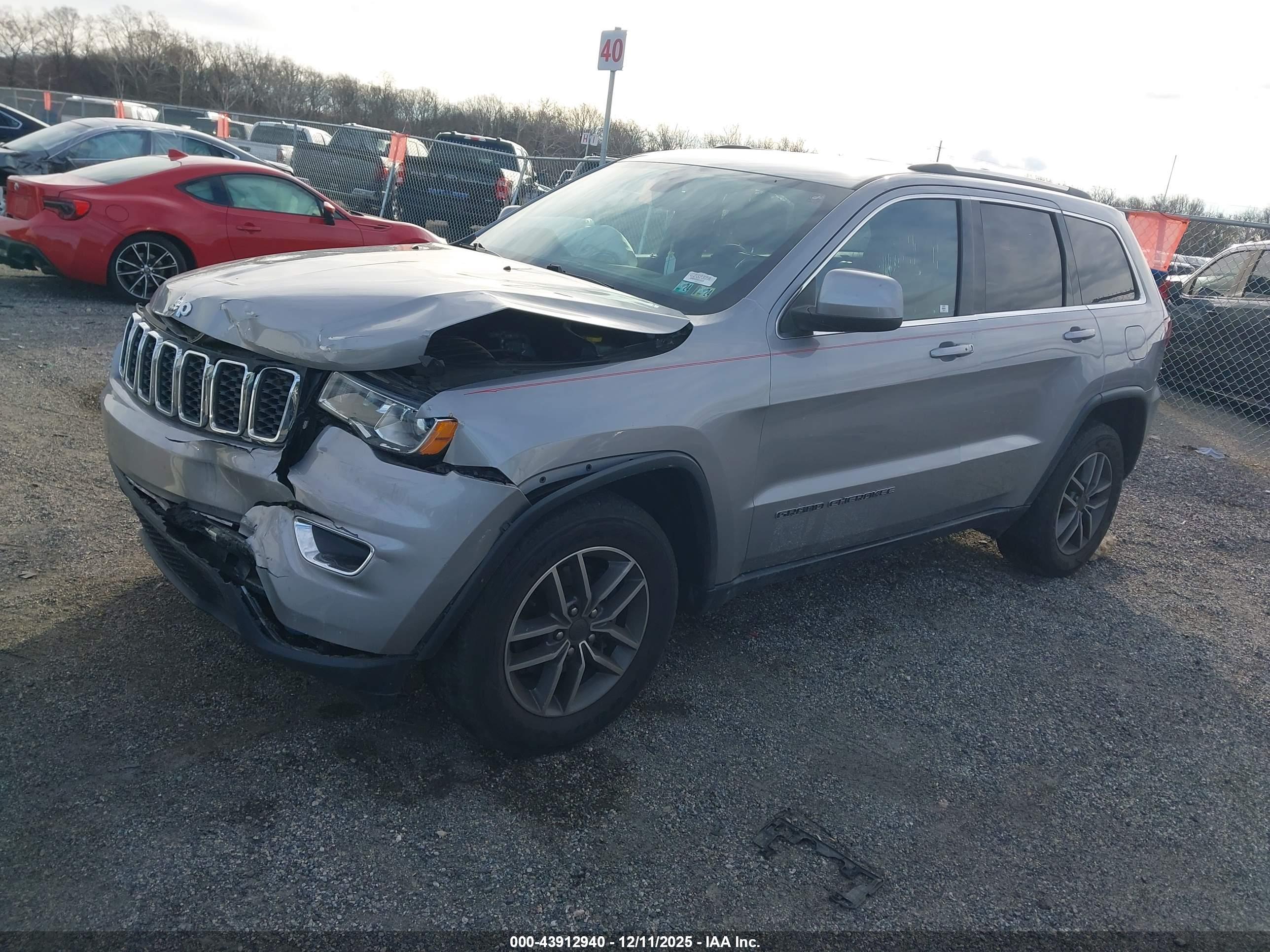 JEEP GRAND image 2