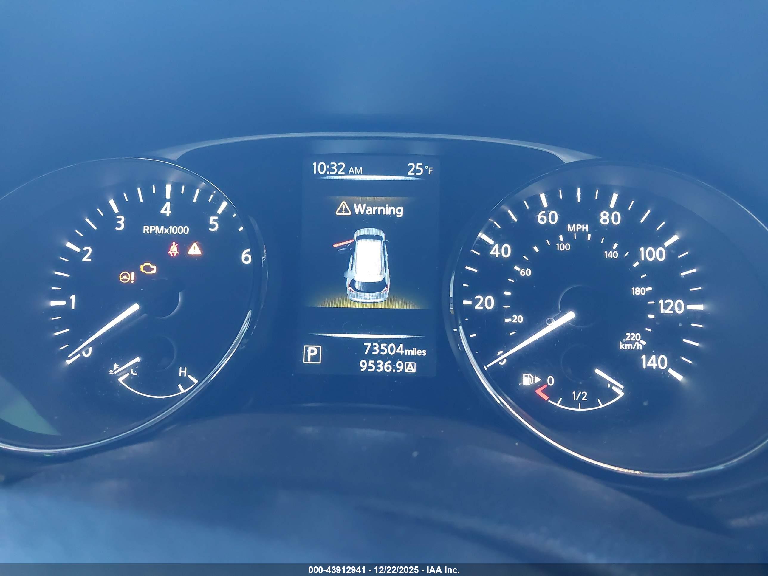 NISSAN ROGUE image 7