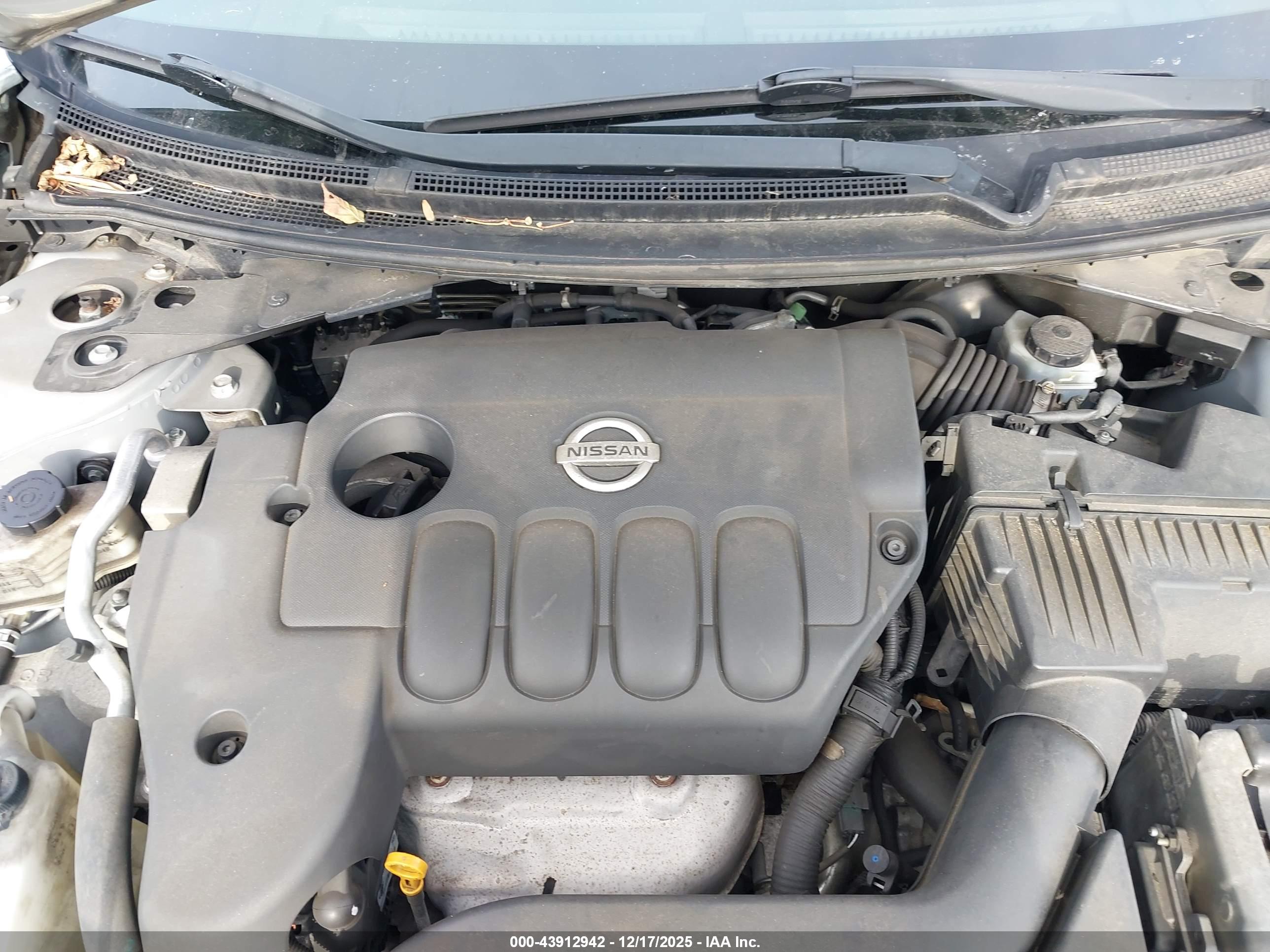 NISSAN ALTIMA image 10