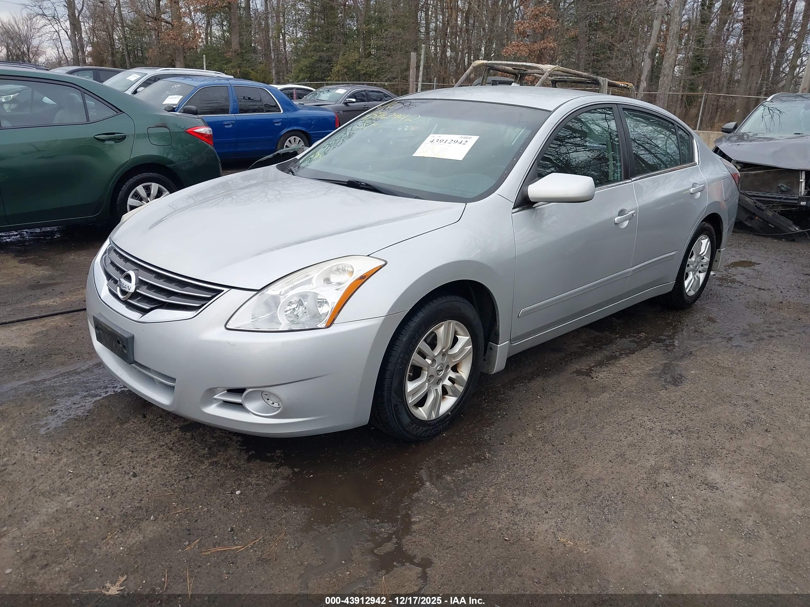 NISSAN ALTIMA image 2