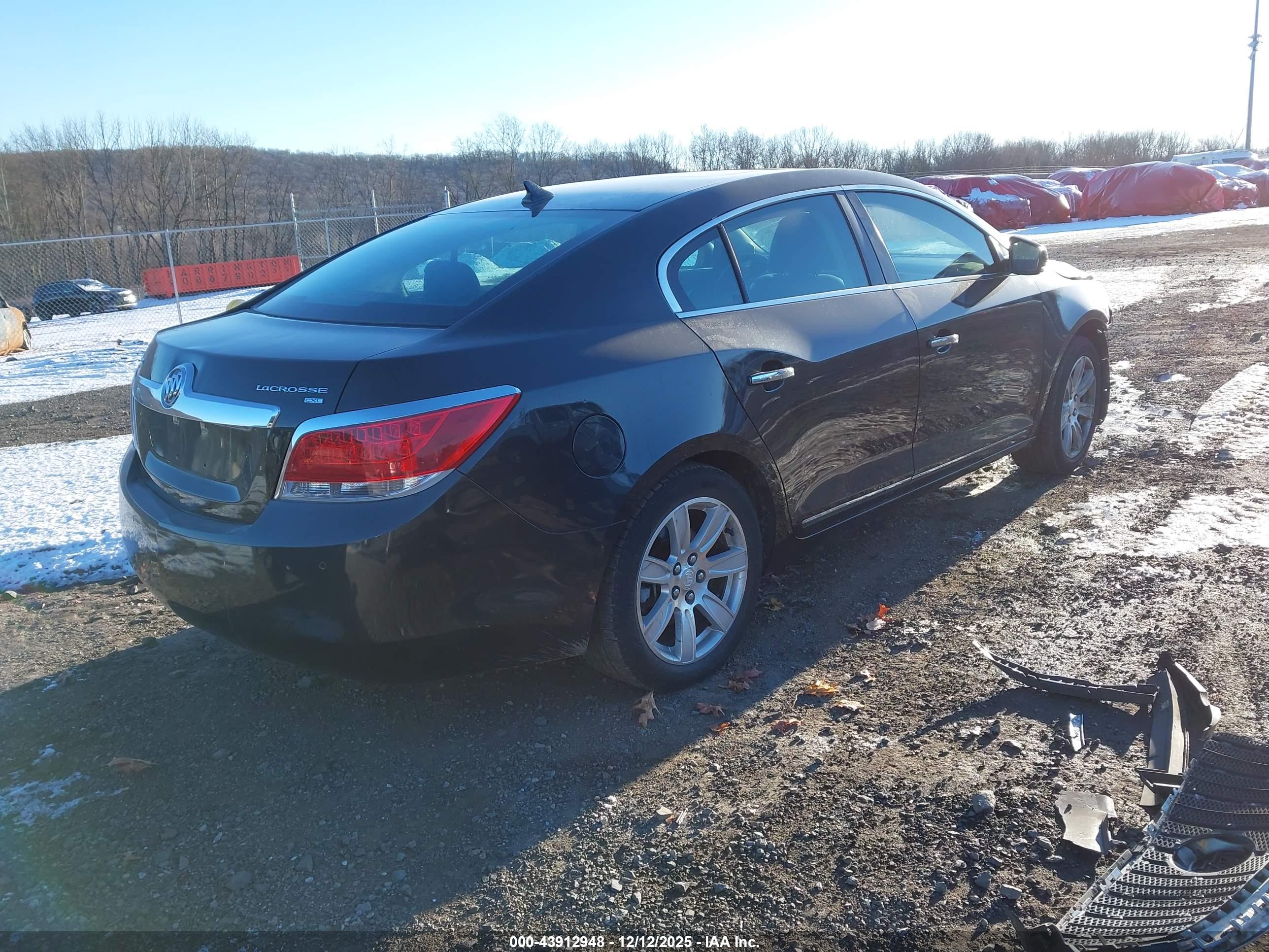 BUICK LACROSSE image 4