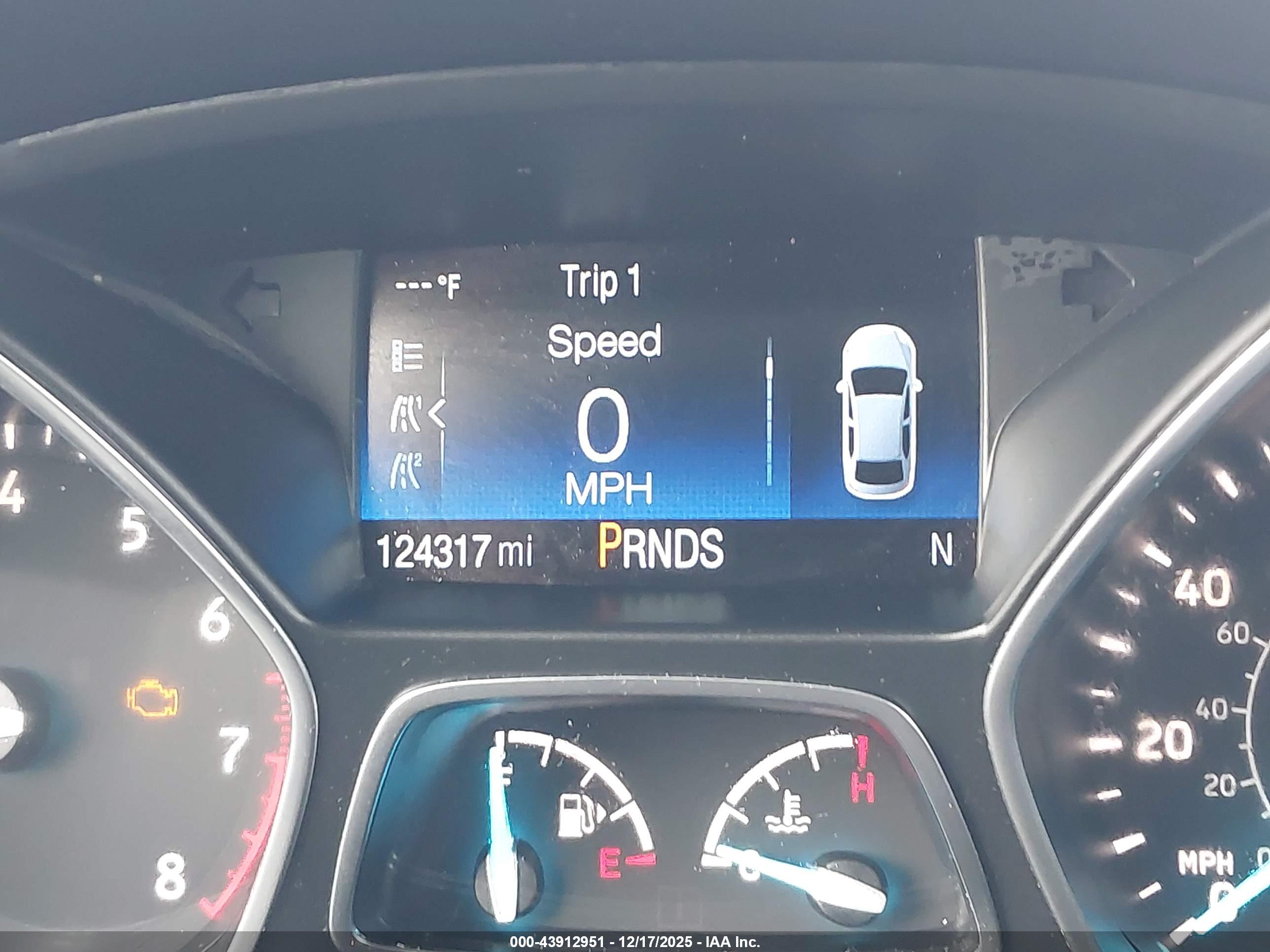 FORD ESCAPE image 7