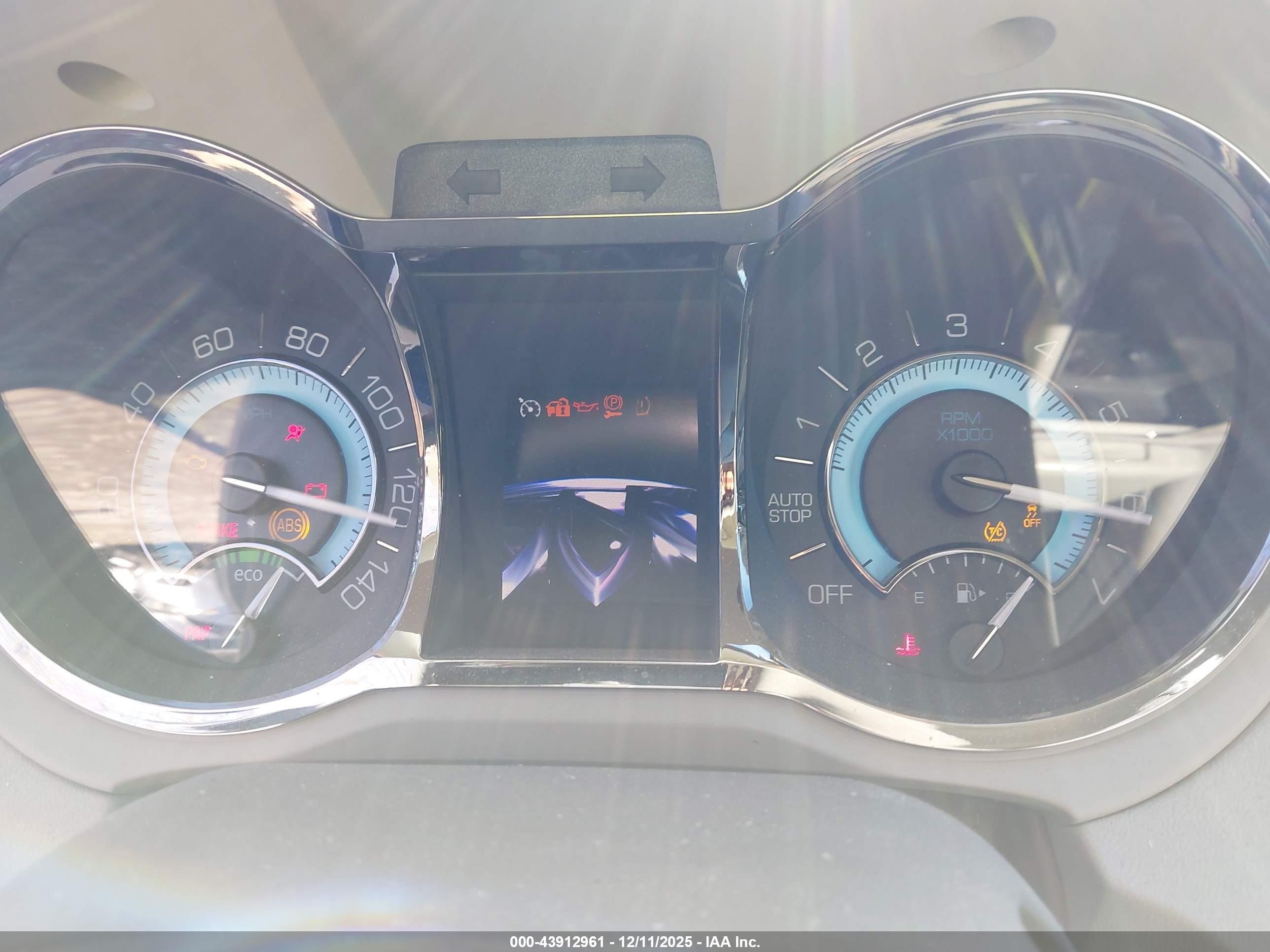 BUICK LACROSSE image 7
