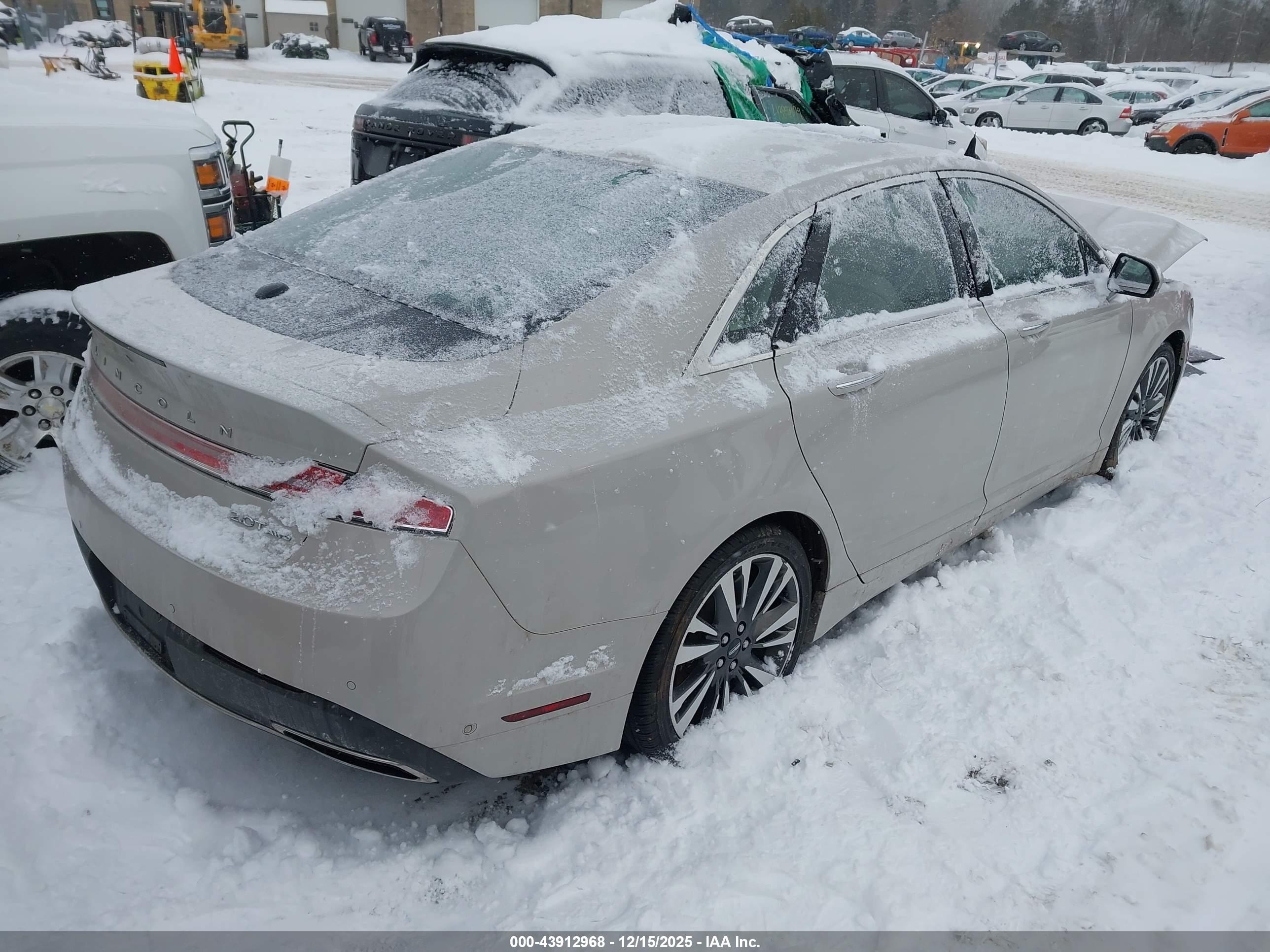 LINCOLN MKZ image 4