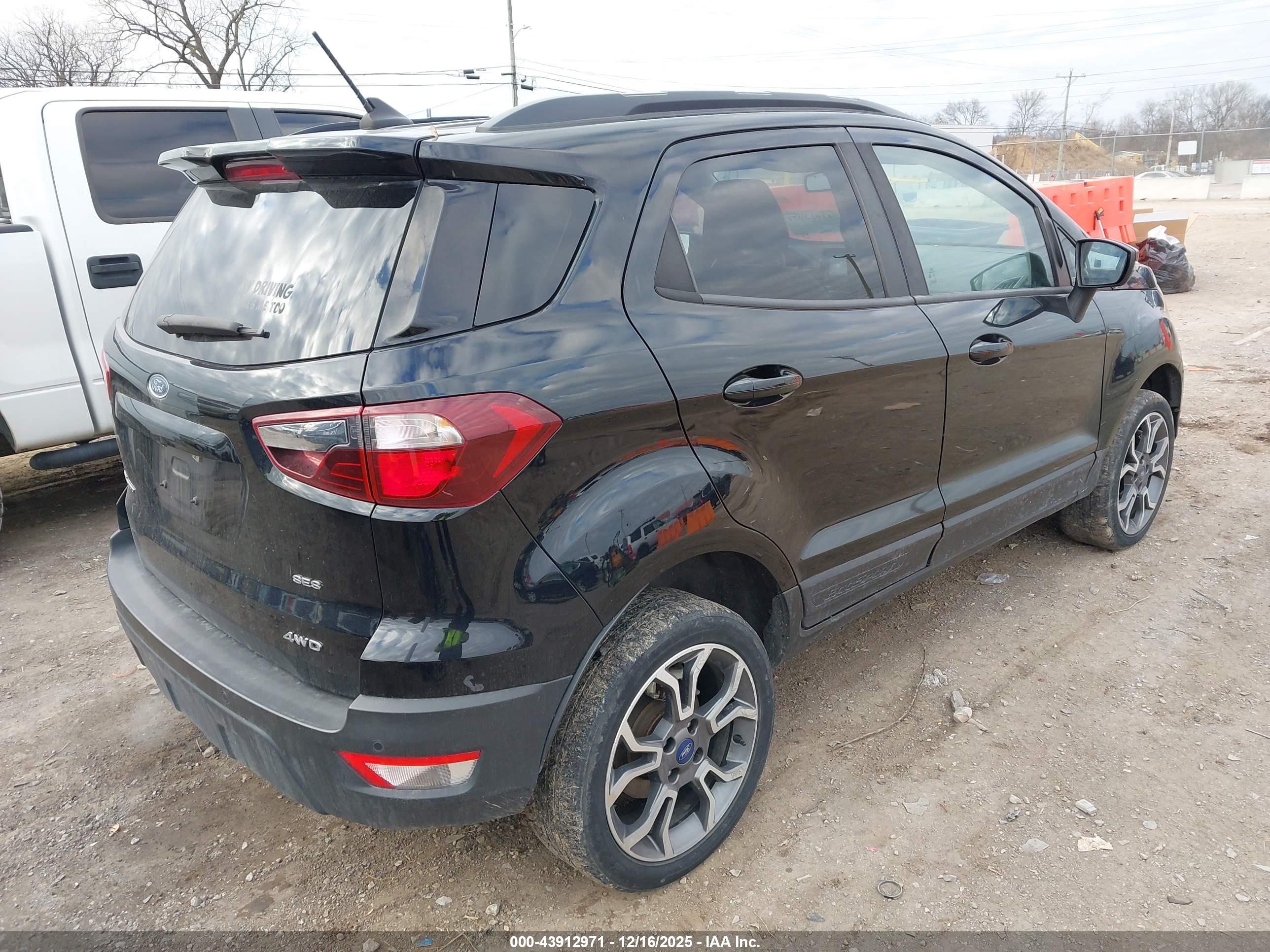 FORD ECOSPORT image 4