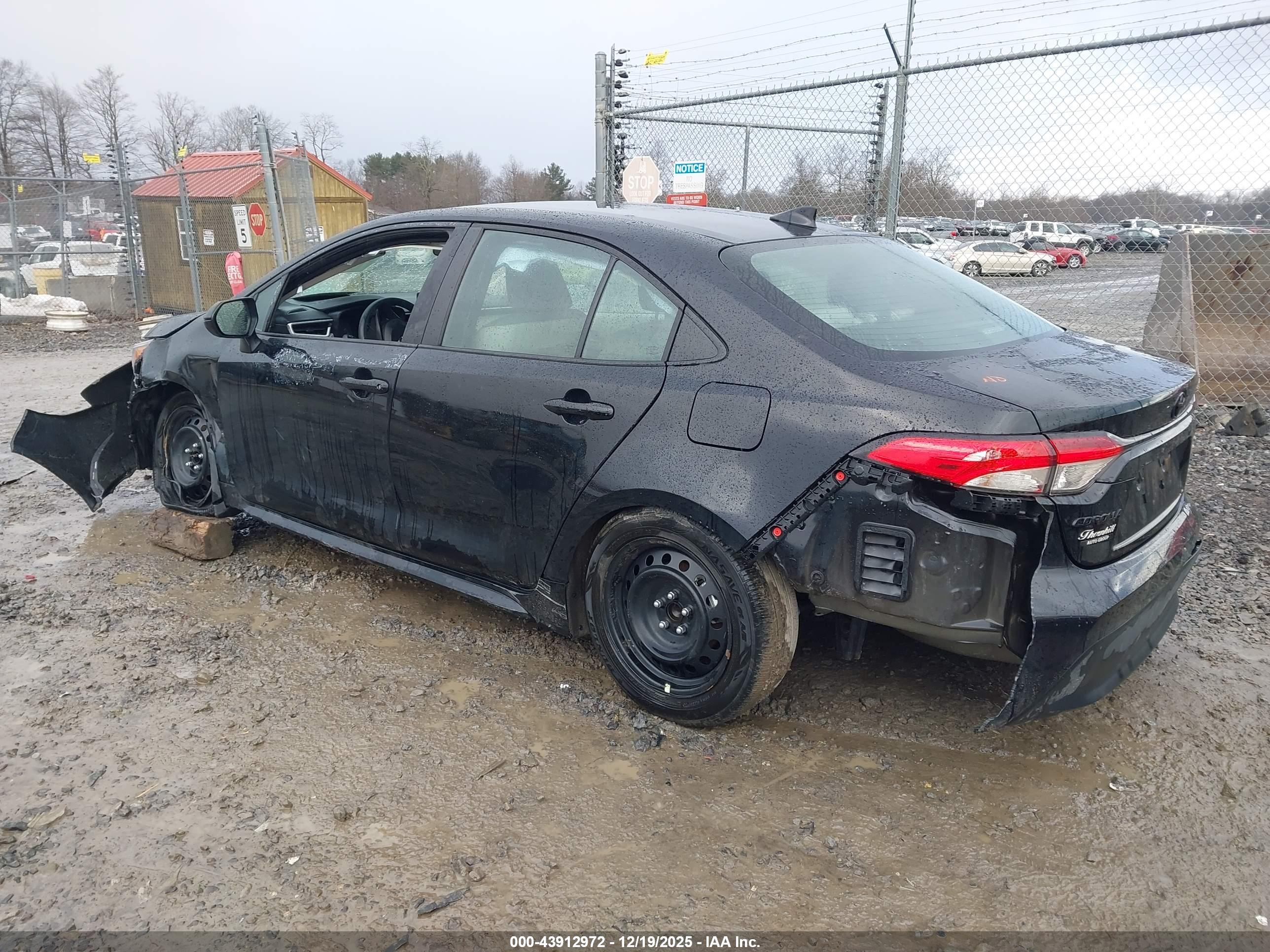 TOYOTA COROLLA image 3