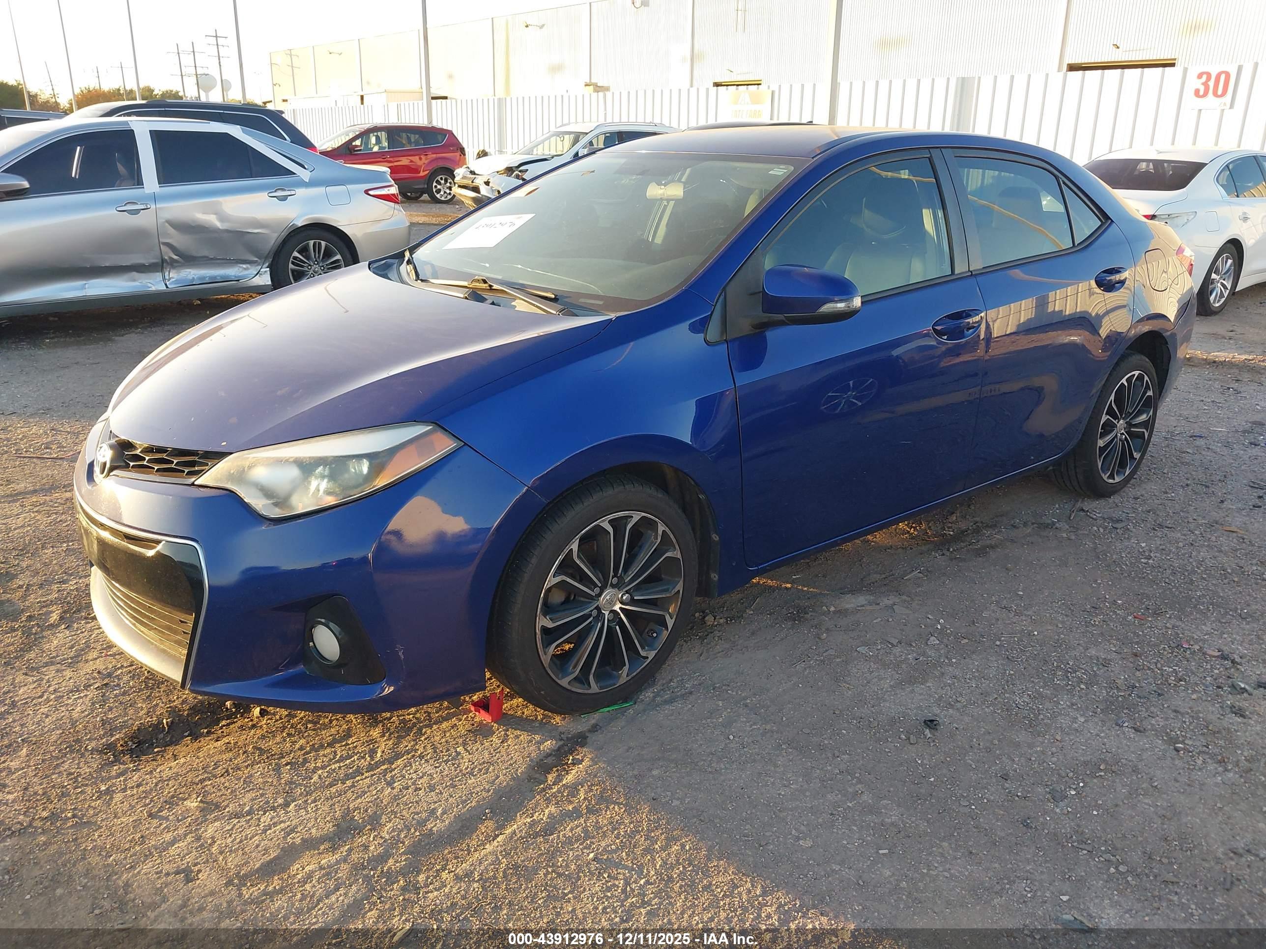 TOYOTA COROLLA image 2