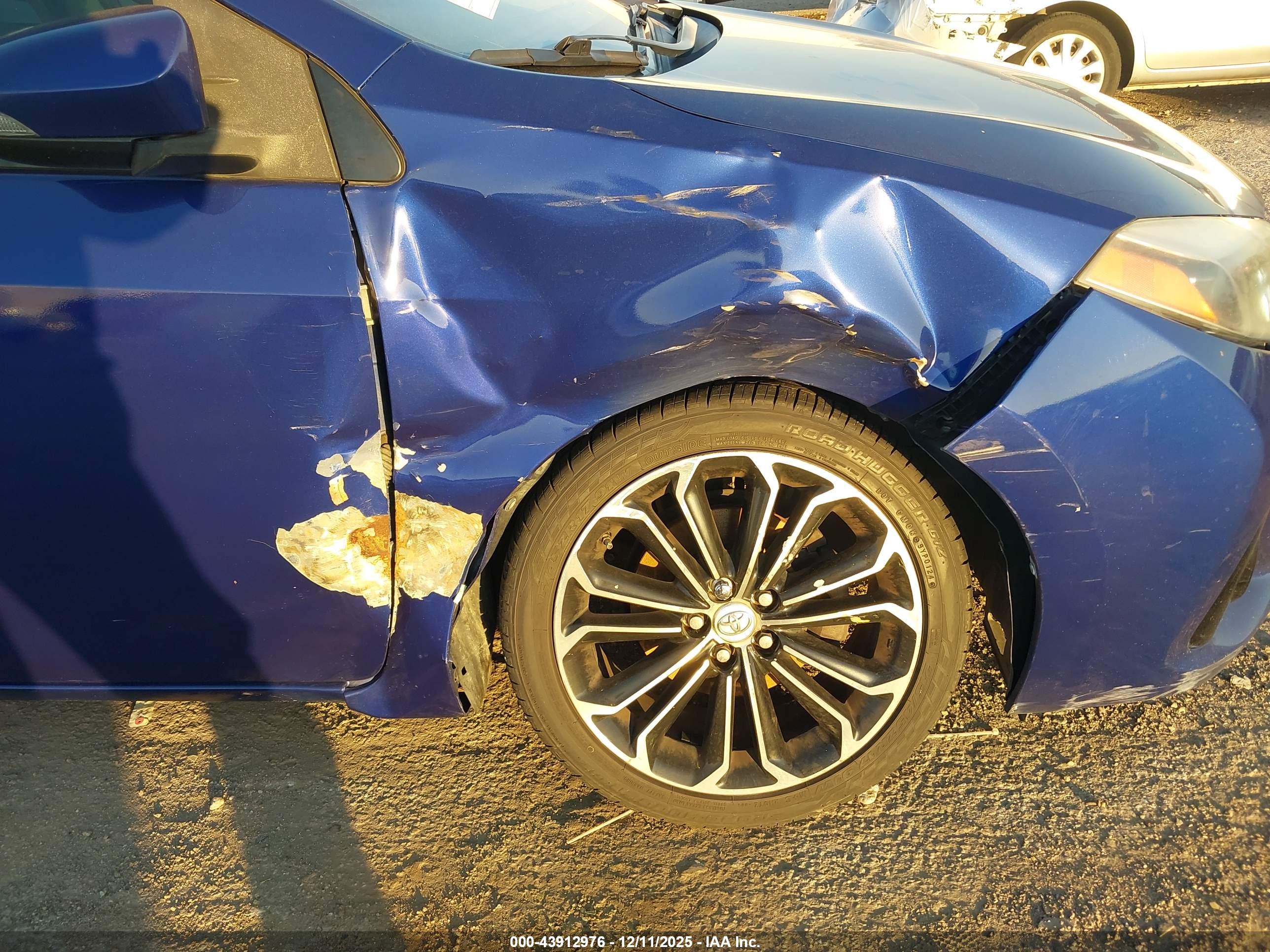 TOYOTA COROLLA image 6