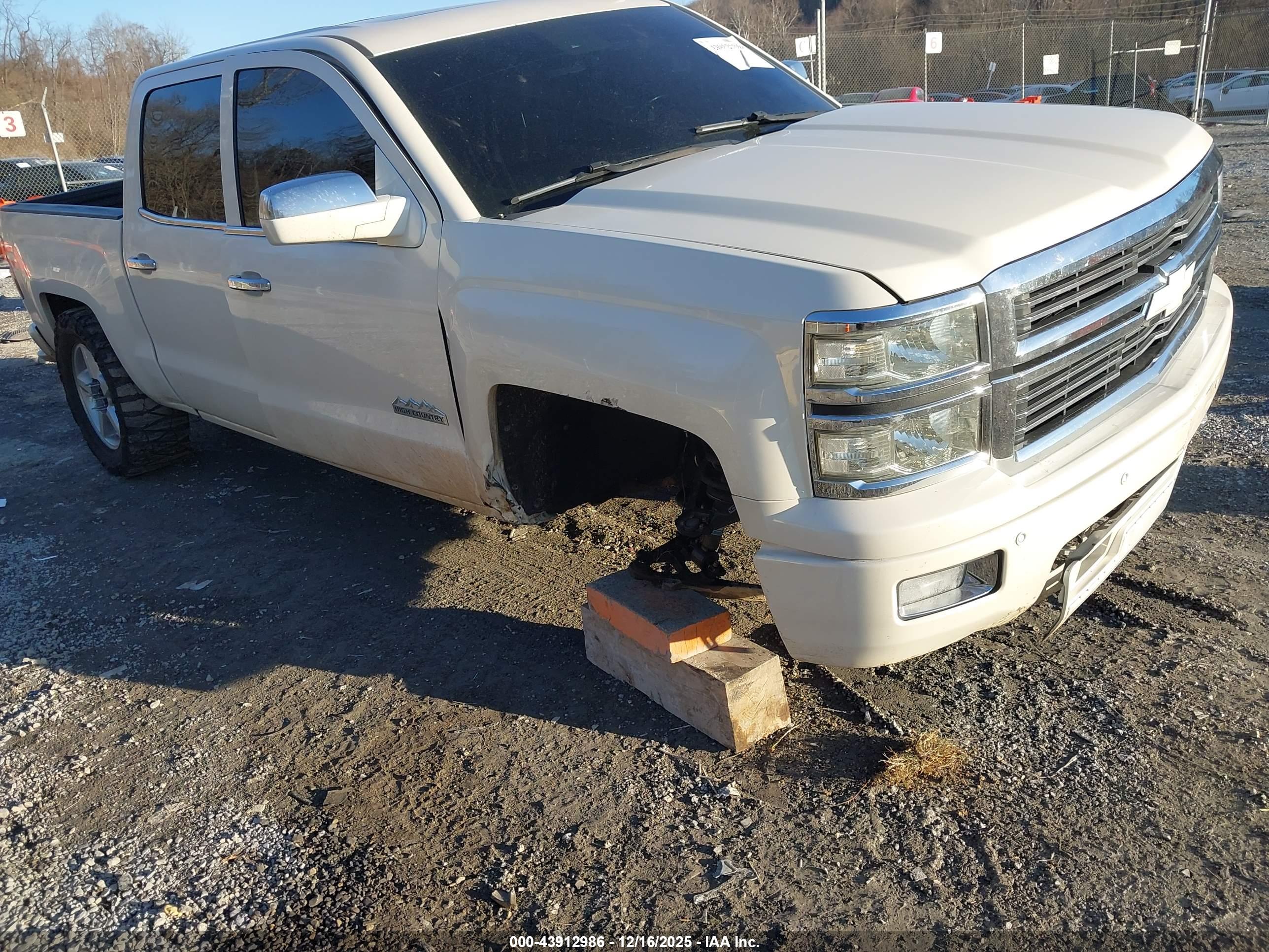 CHEVROLET SILVERADO image 6