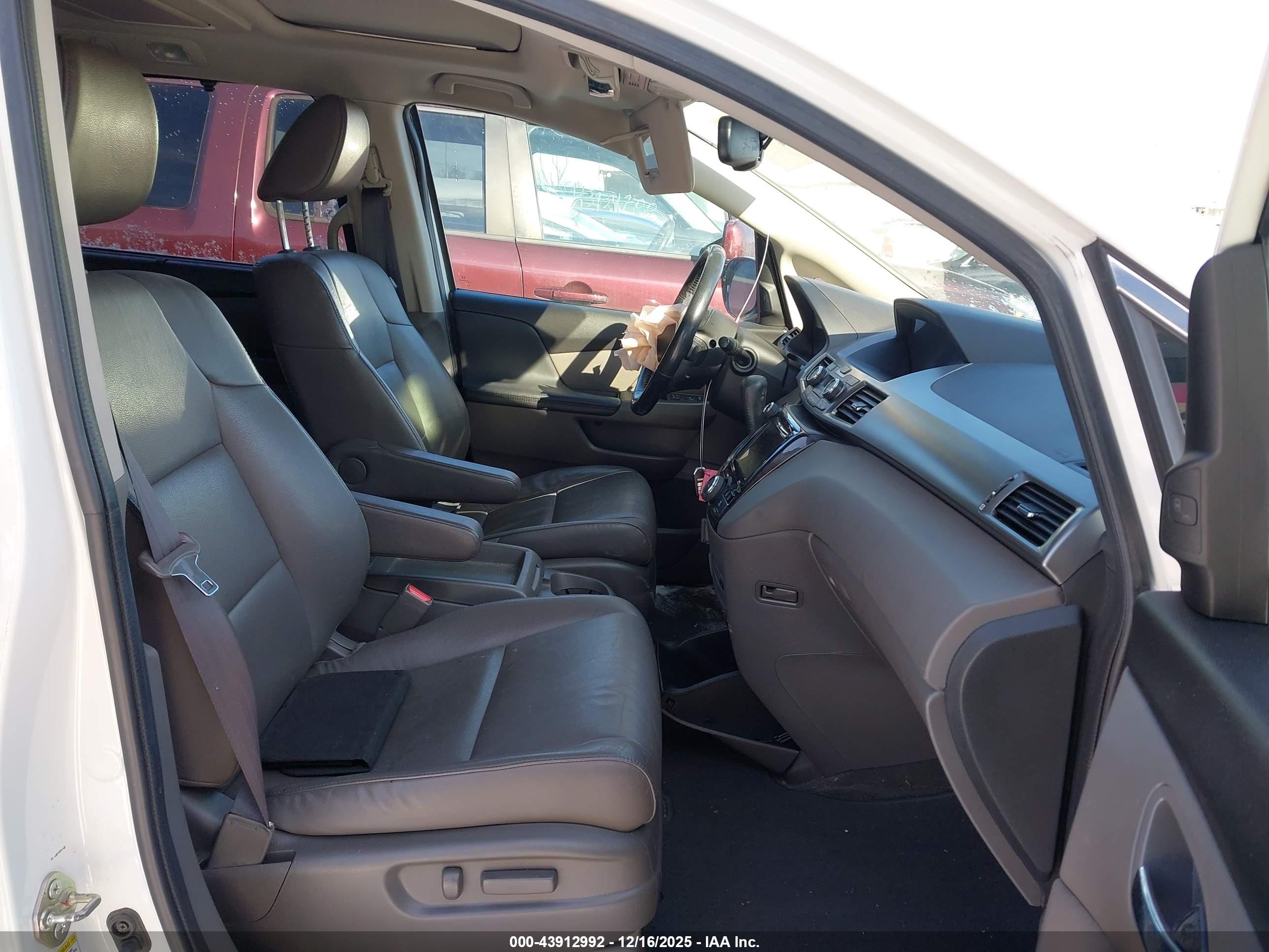 HONDA ODYSSEY image 5