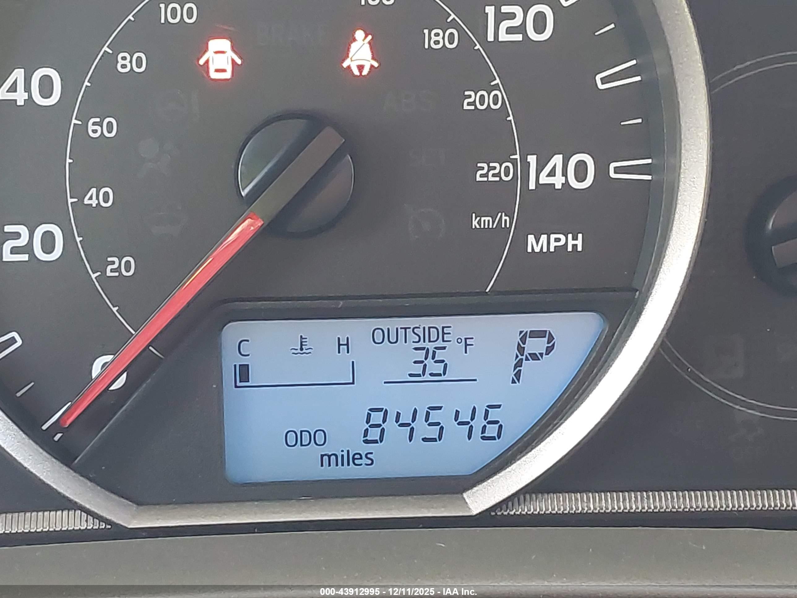 TOYOTA RAV4 image 7