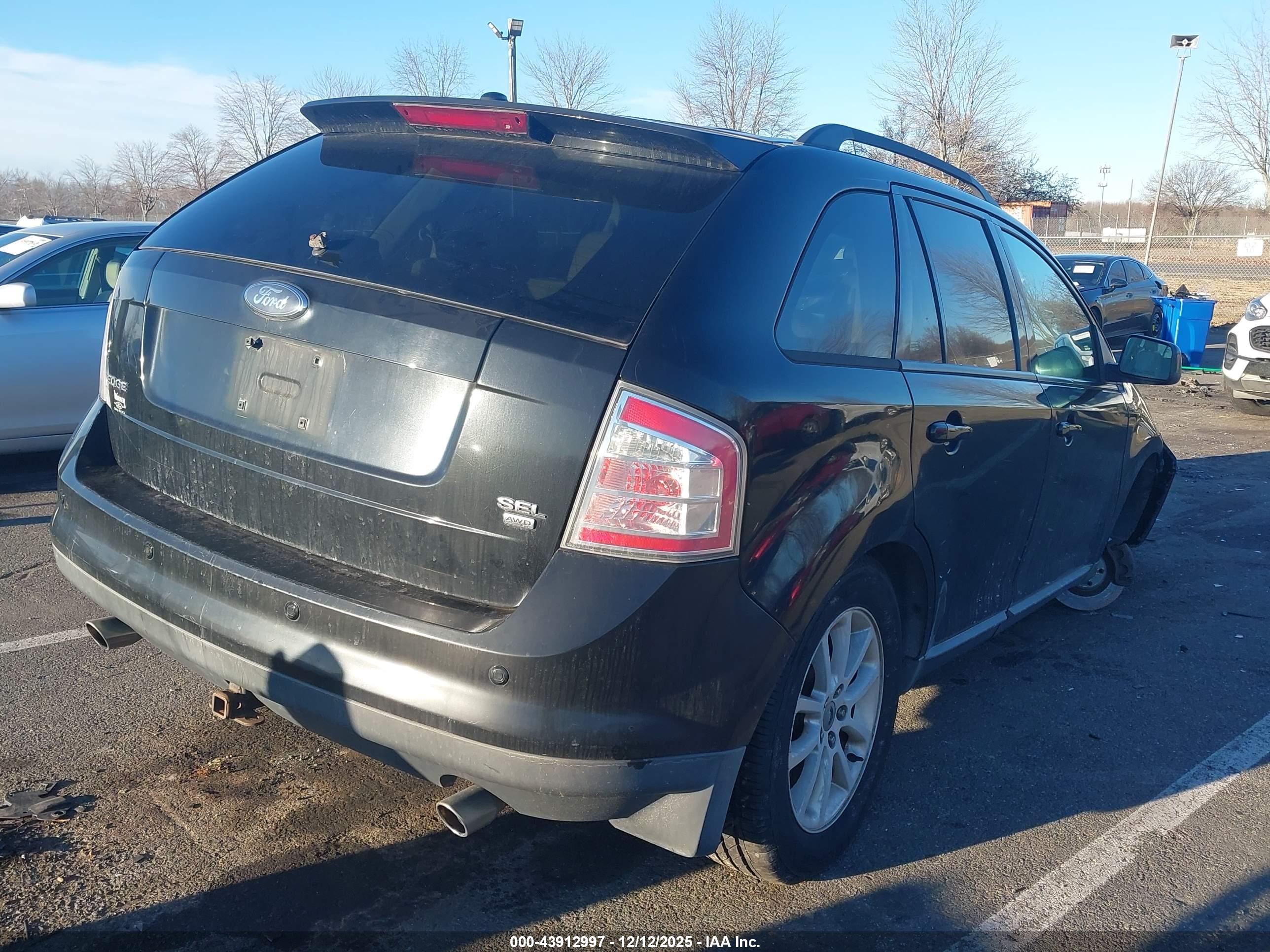 FORD EDGE image 4