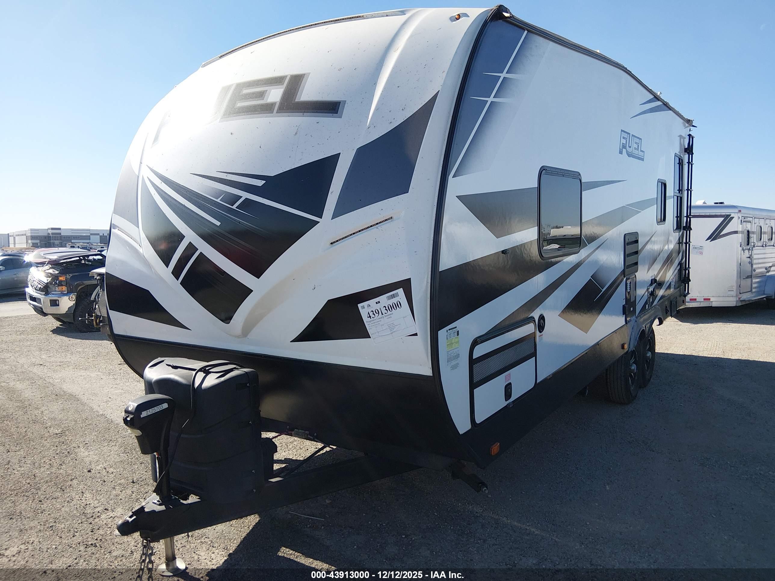 HEARTLAND RV image 2