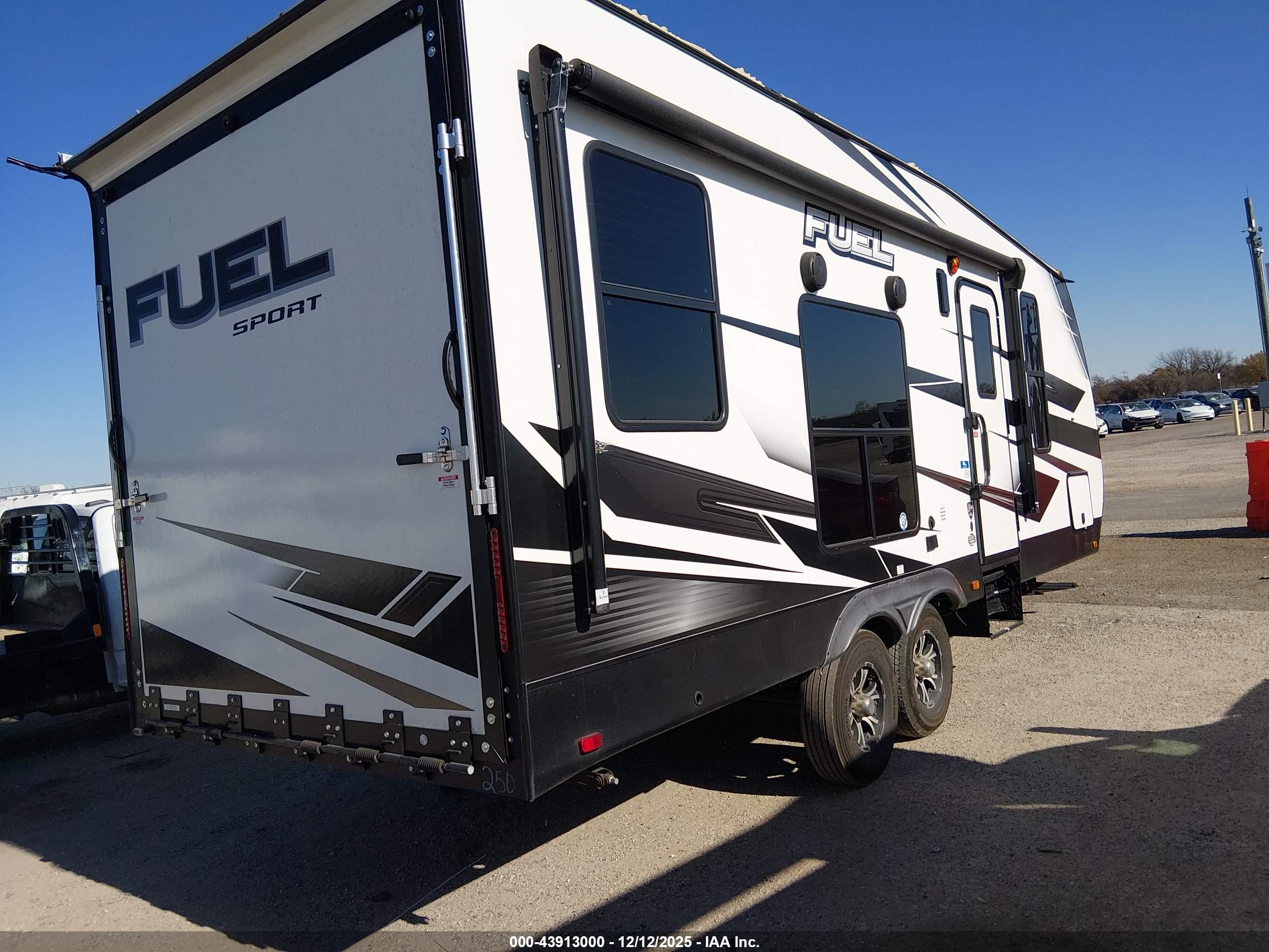 HEARTLAND RV image 4