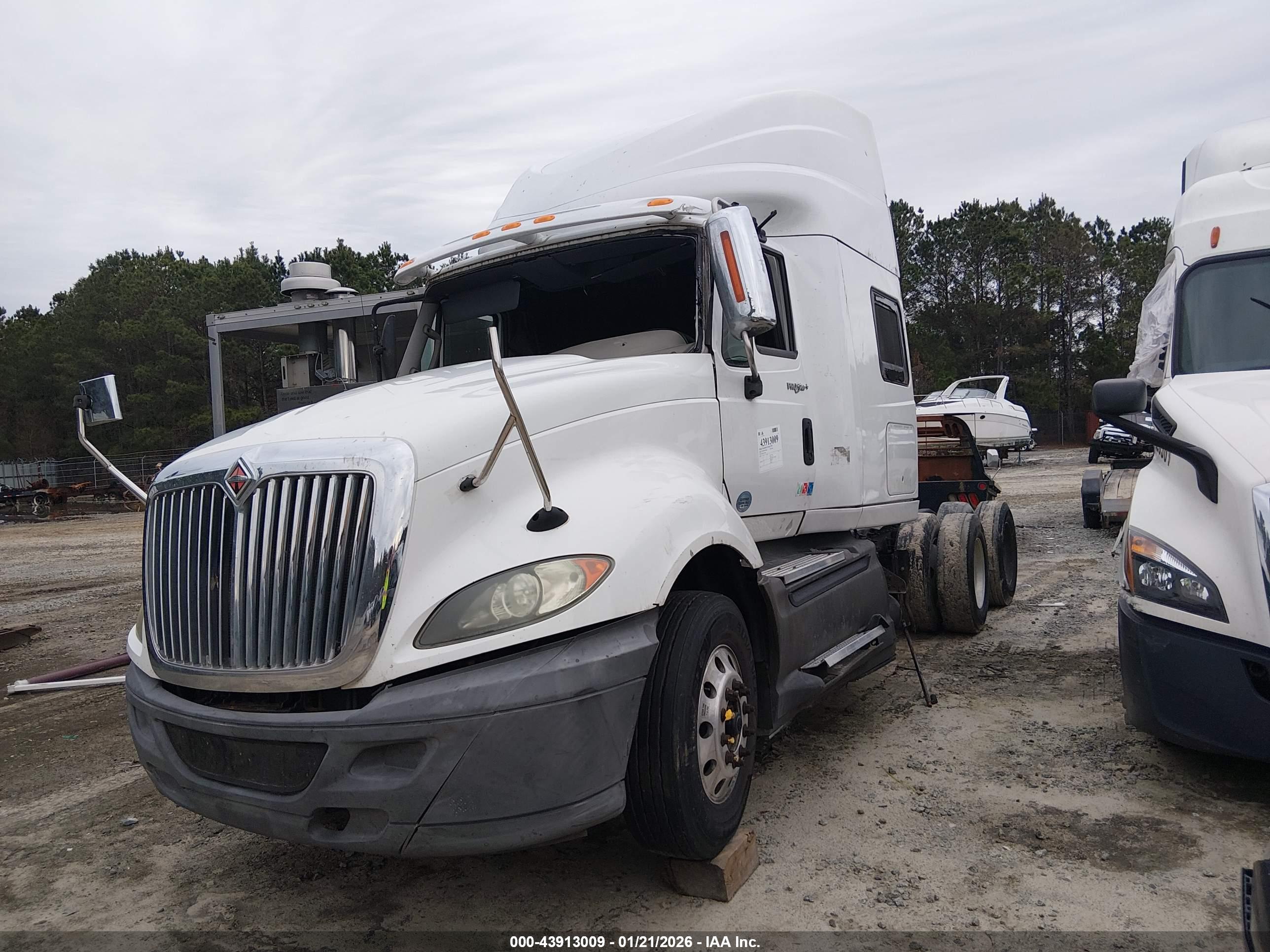INTERNATIONAL PROSTAR image 2