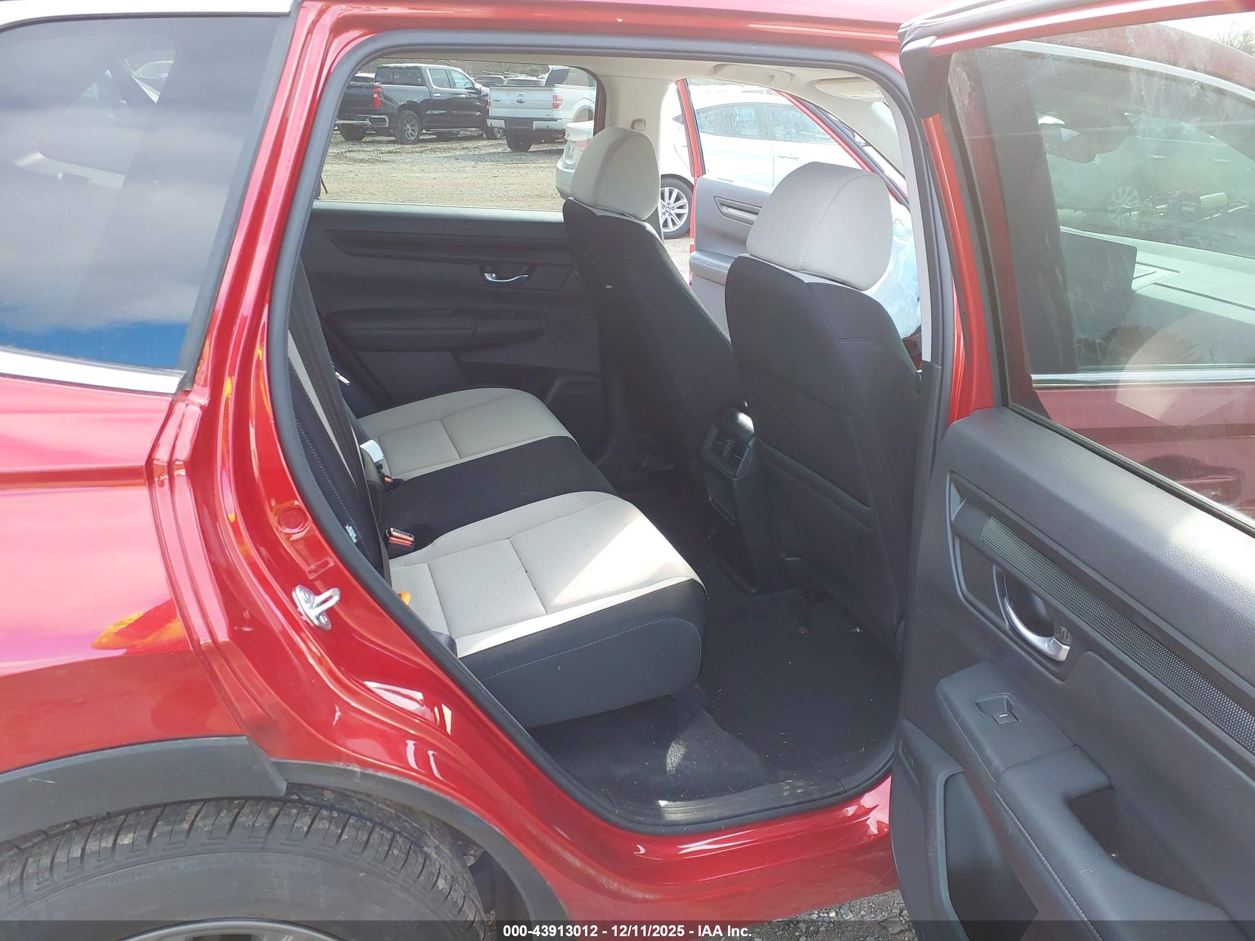 HONDA CR-V image 8