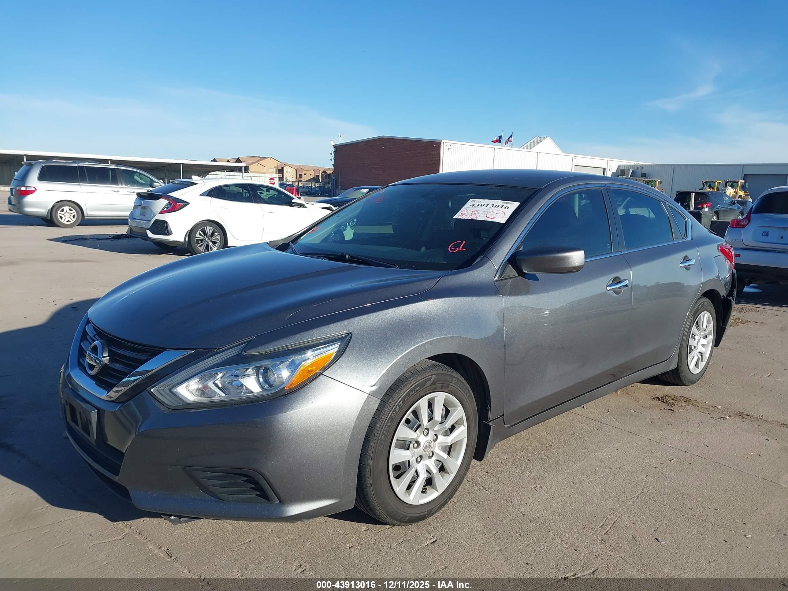 NISSAN ALTIMA image 2