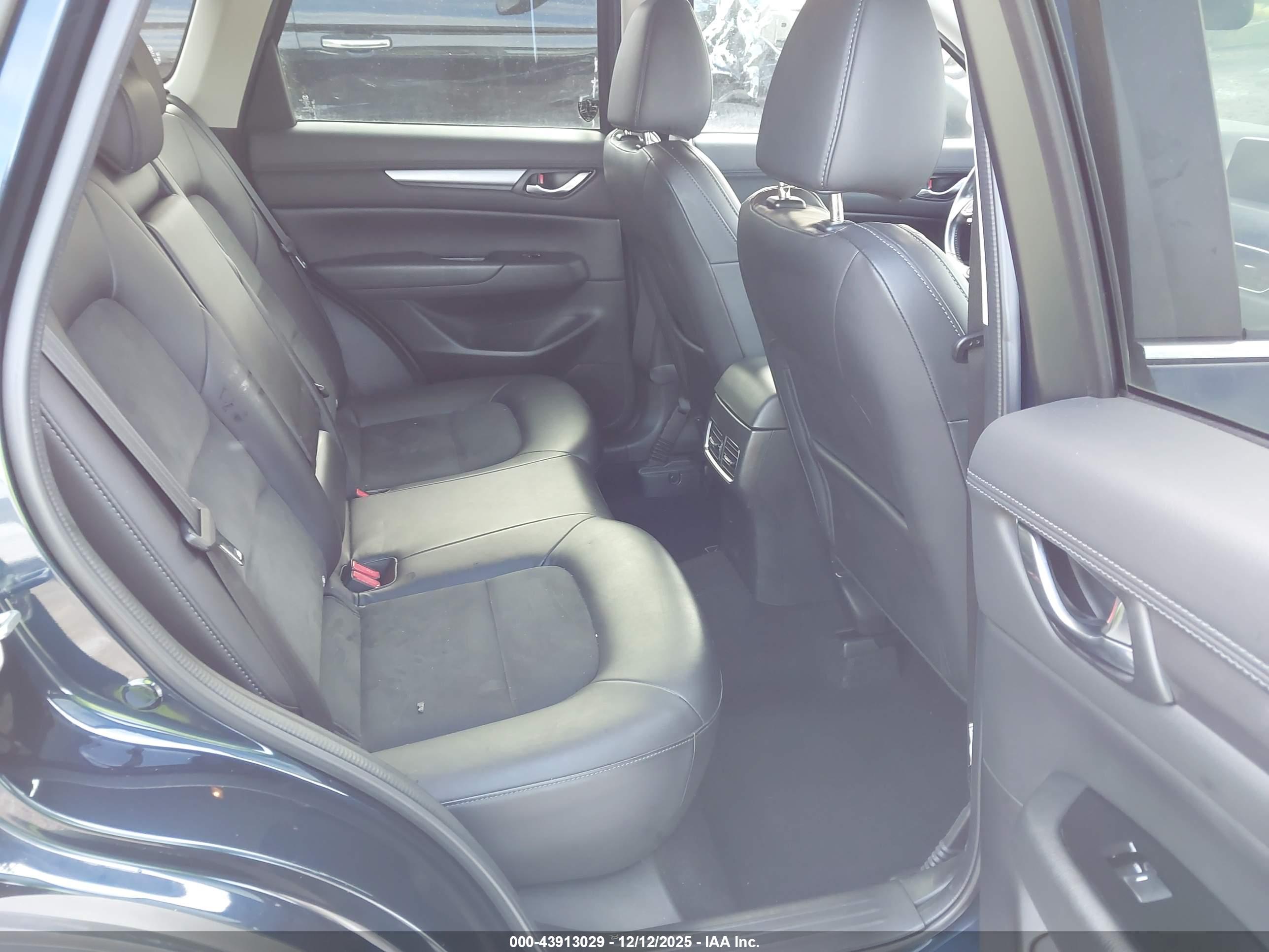 MAZDA CX-5 image 8