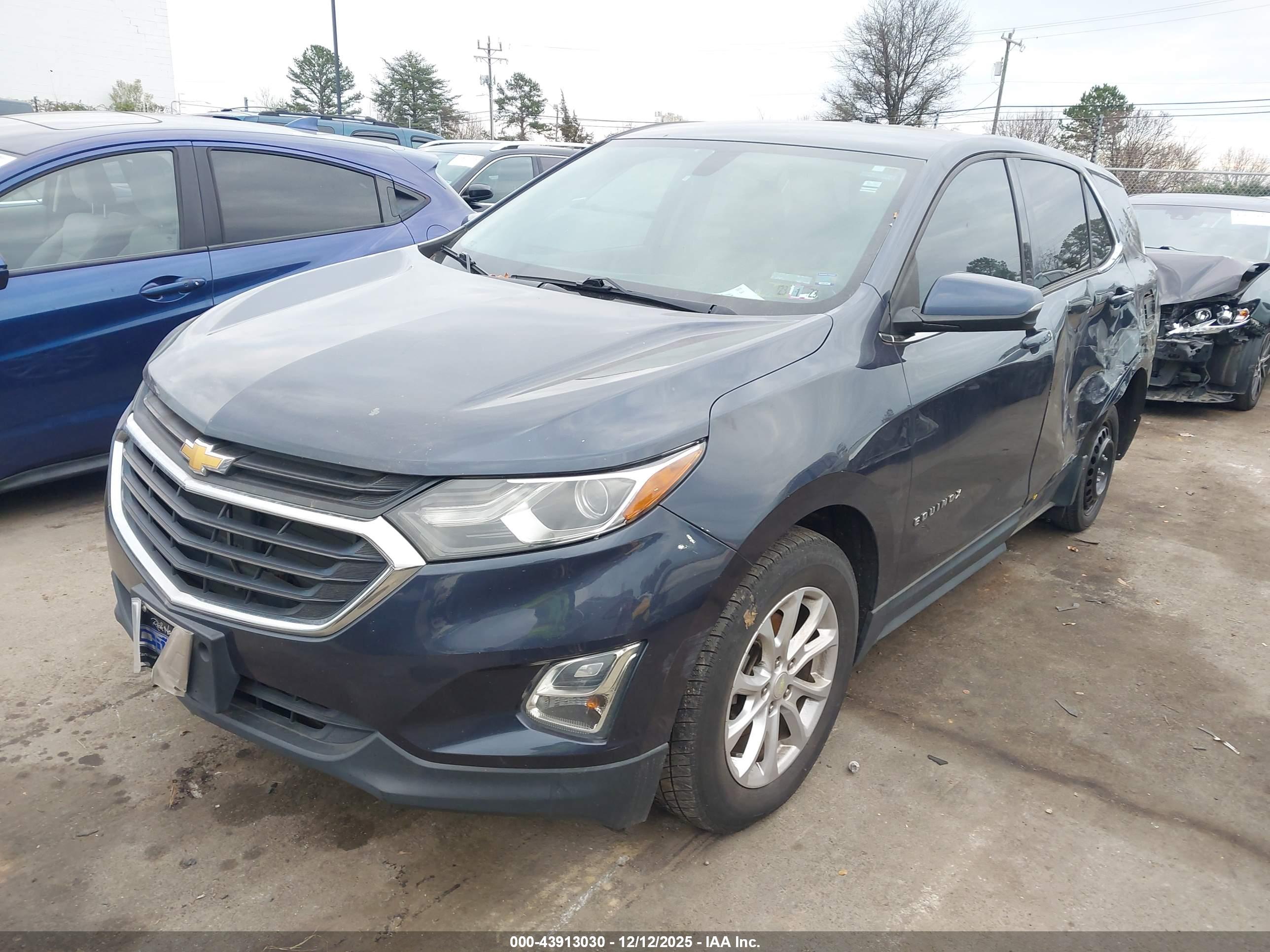 CHEVROLET EQUINOX image 2