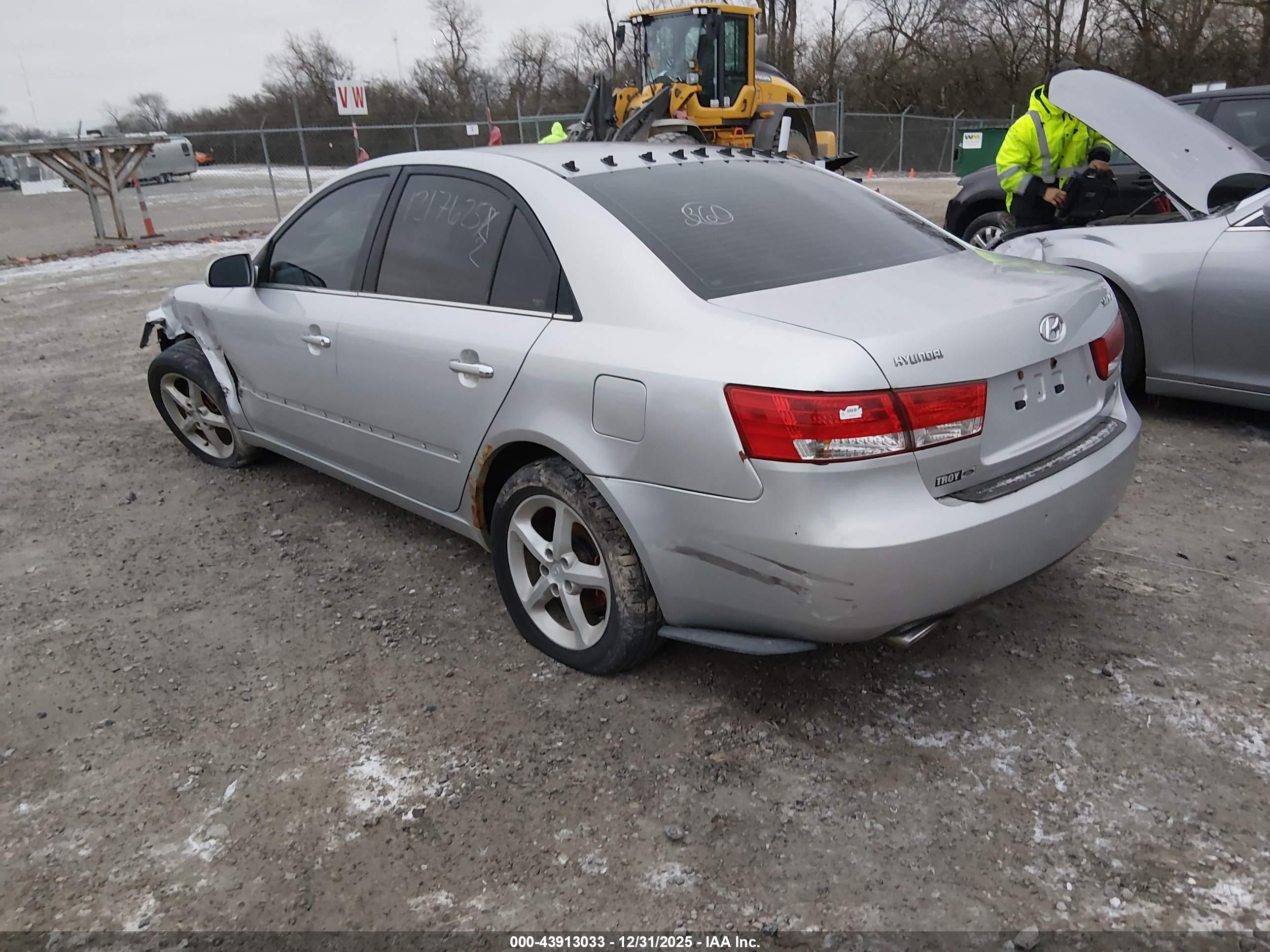 HYUNDAI SONATA image 3