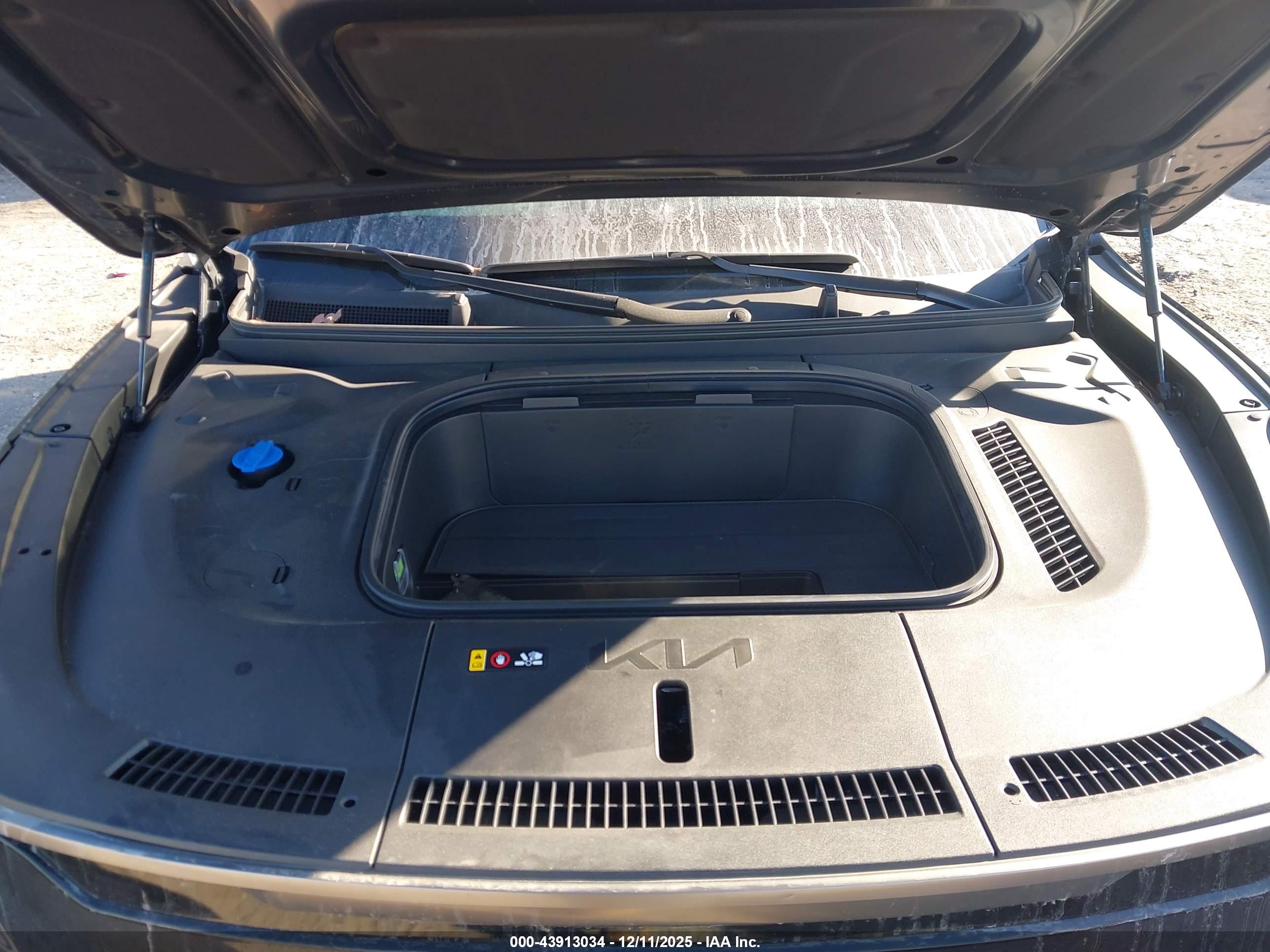 KIA EV9 image 10